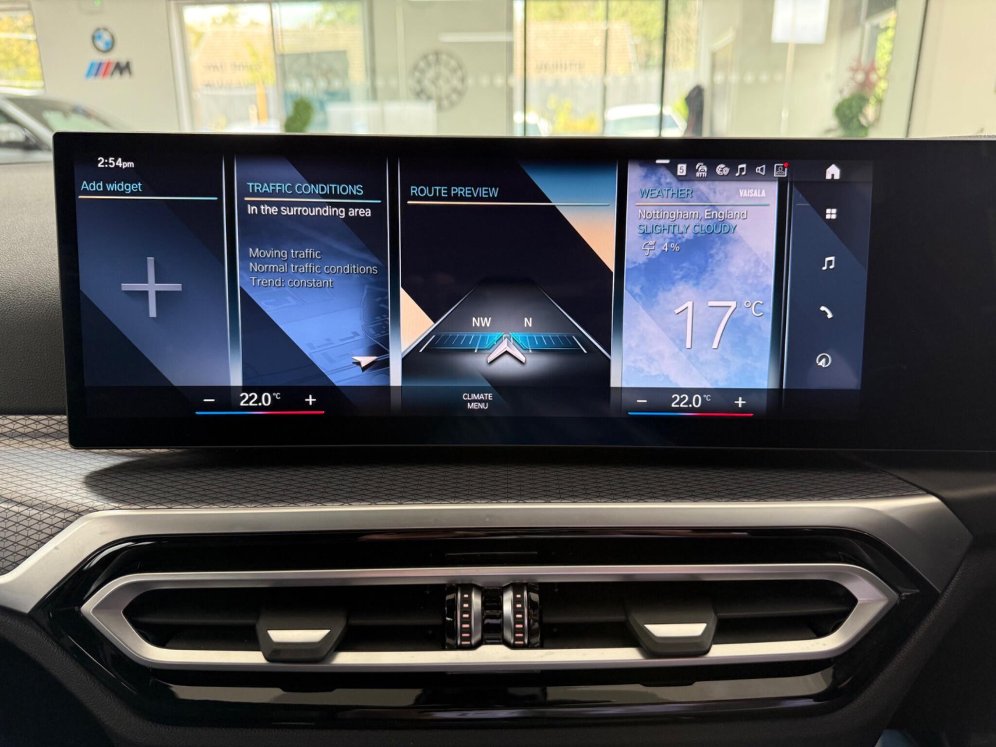 BMW 3 Series view 29