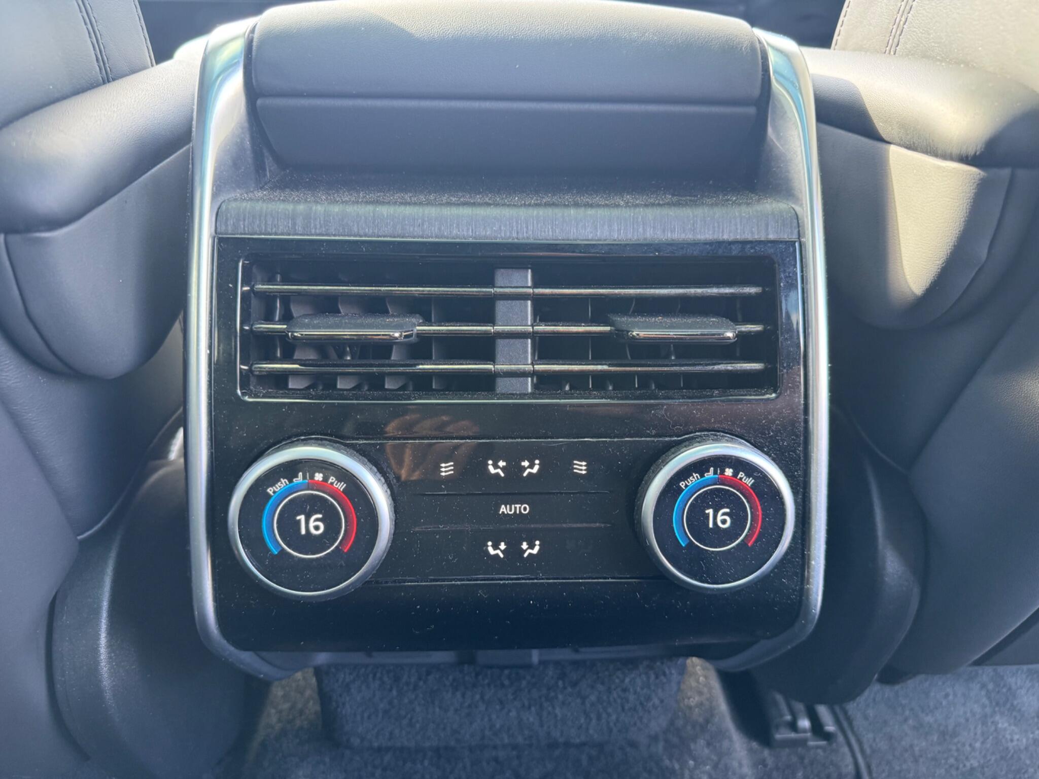 Land Rover Range Rover view 48