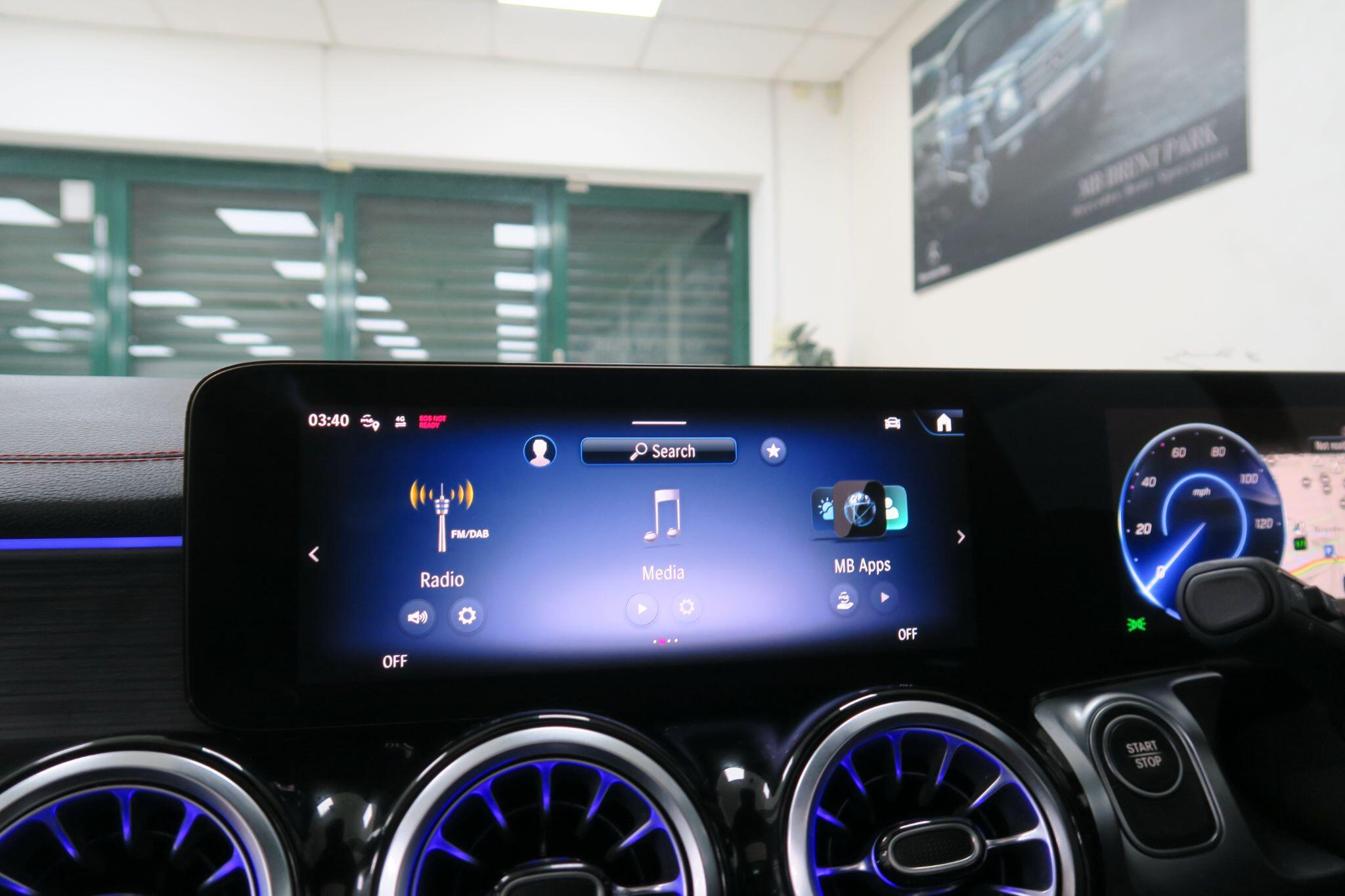 Mercedes-Benz EQB view 15