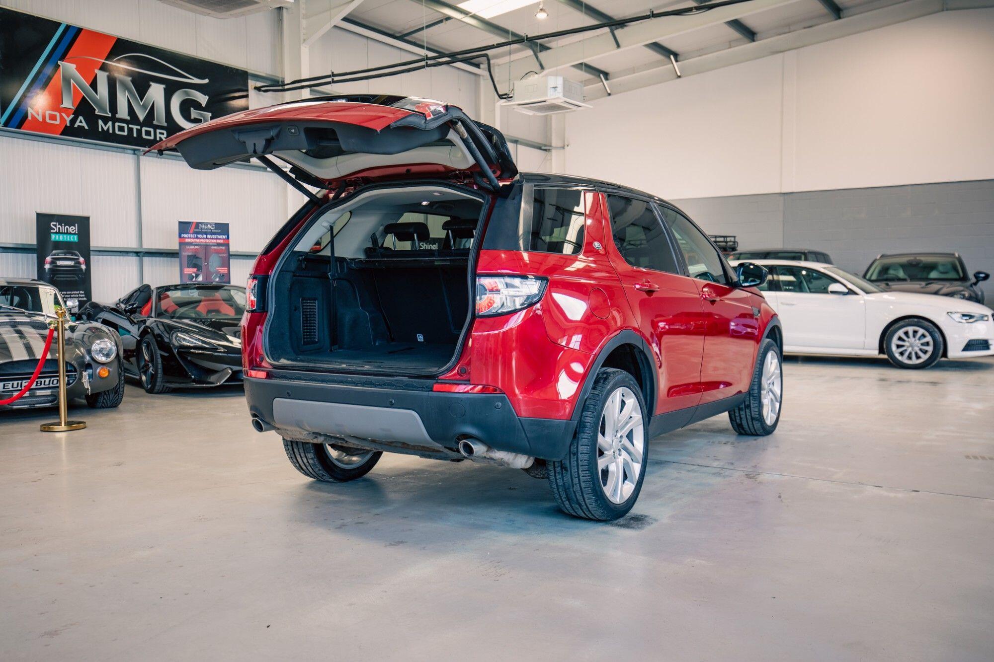 Land Rover Discovery Sport view 29