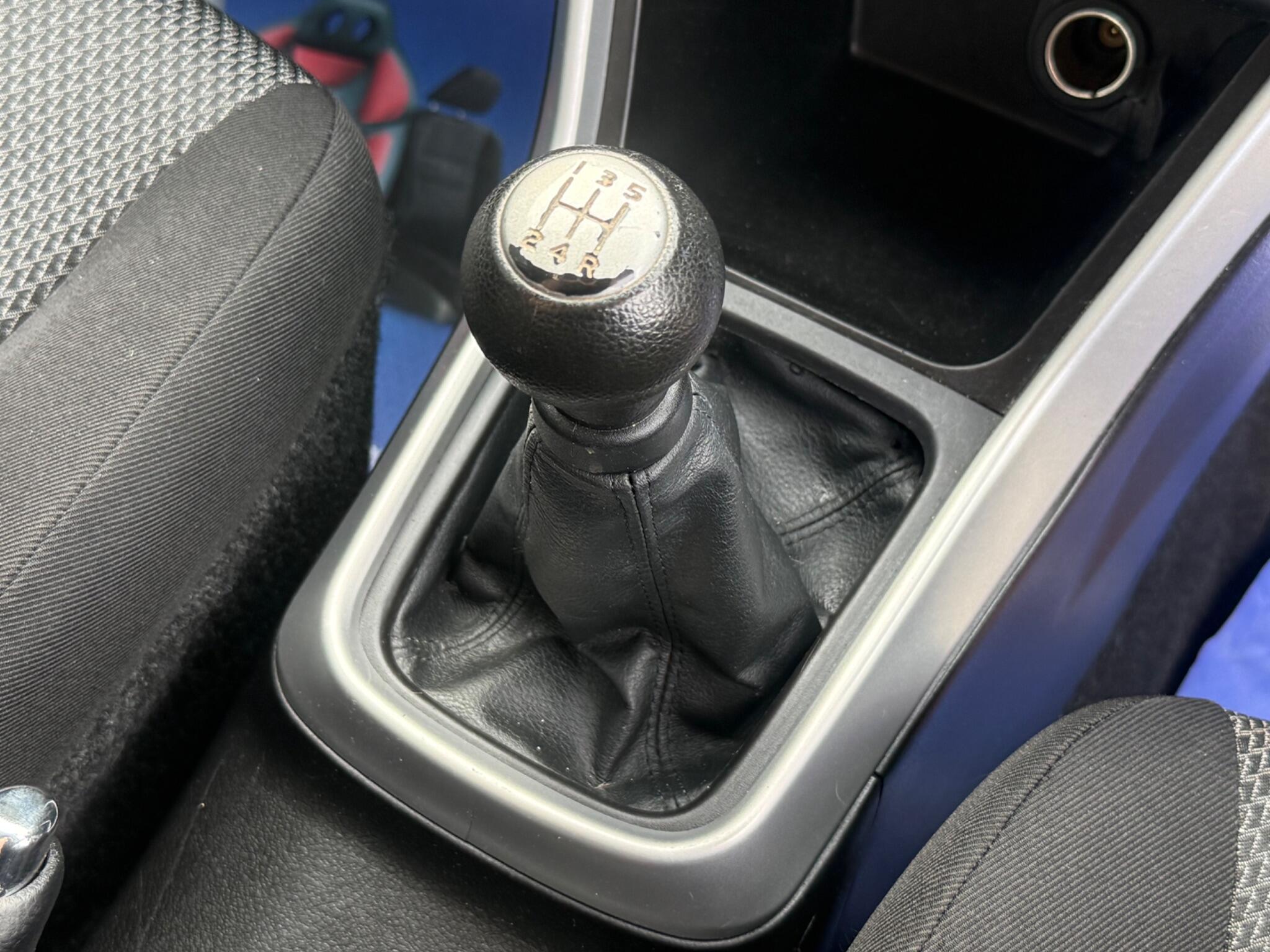 Suzuki SX4 S-Cross view 32