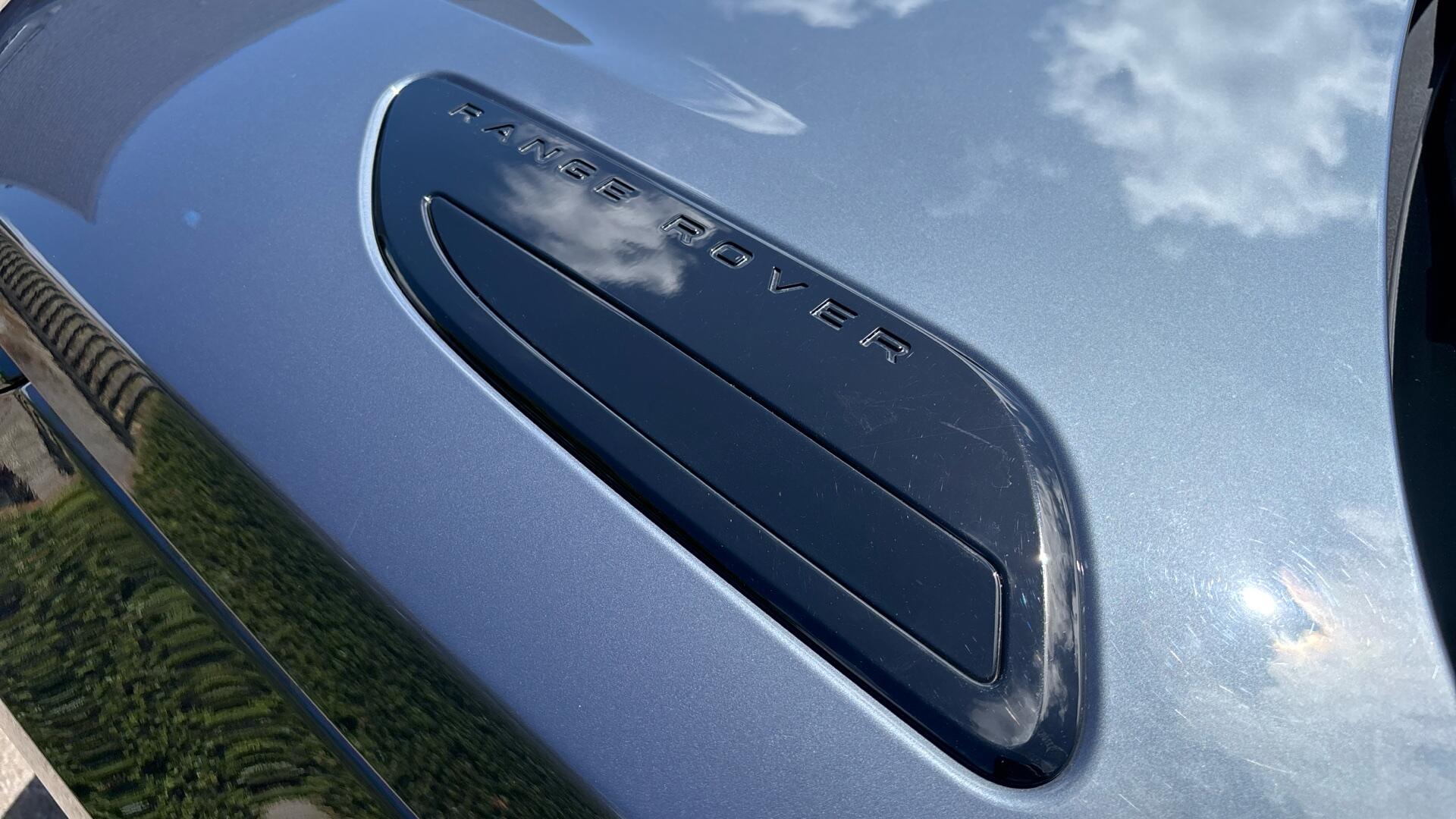 Land Rover Range Rover Velar view 45