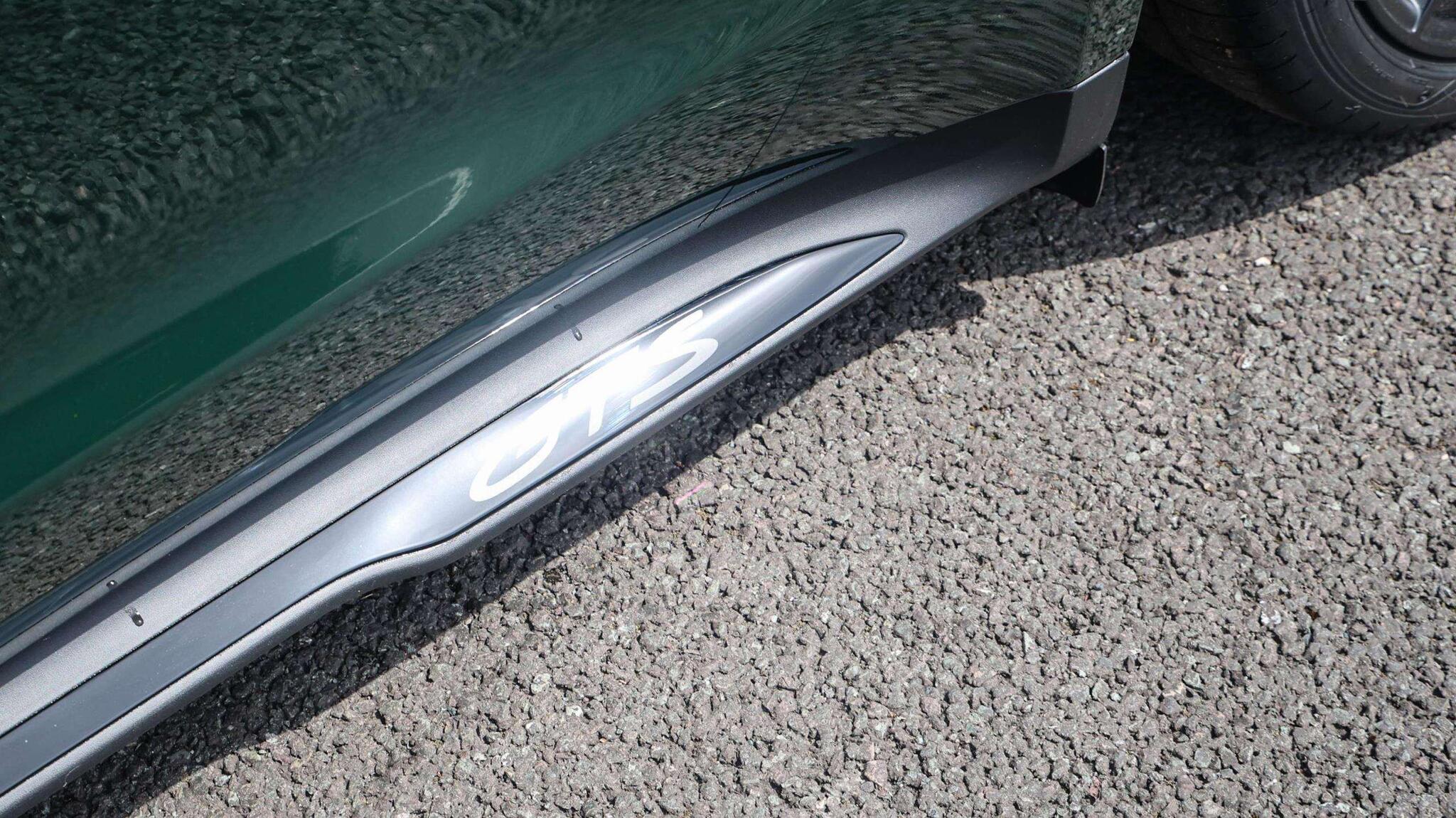 Porsche Taycan view 30