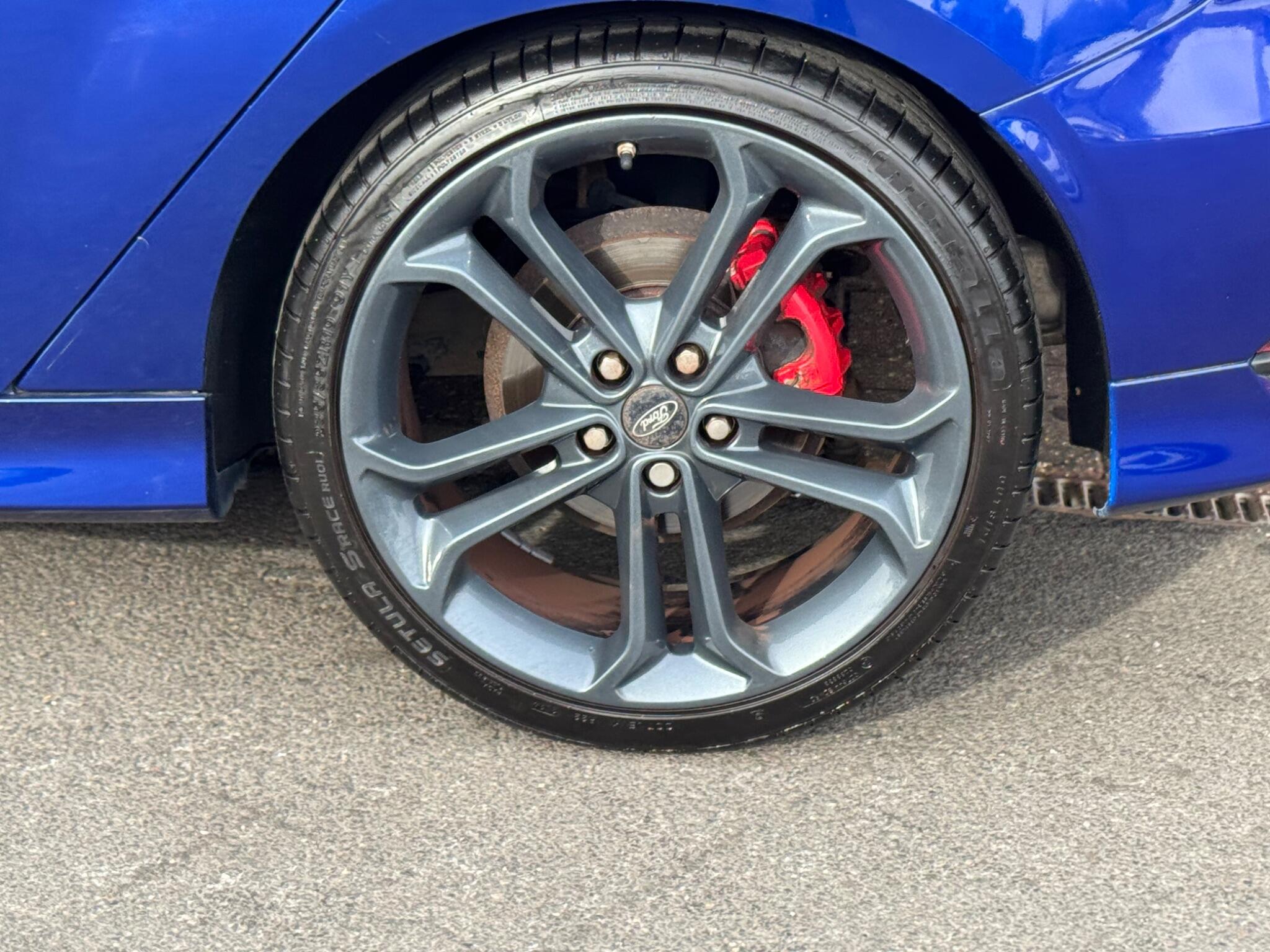 Ford Focus view 38