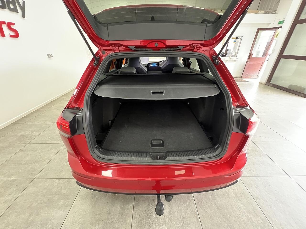 Volkswagen Golf view 17