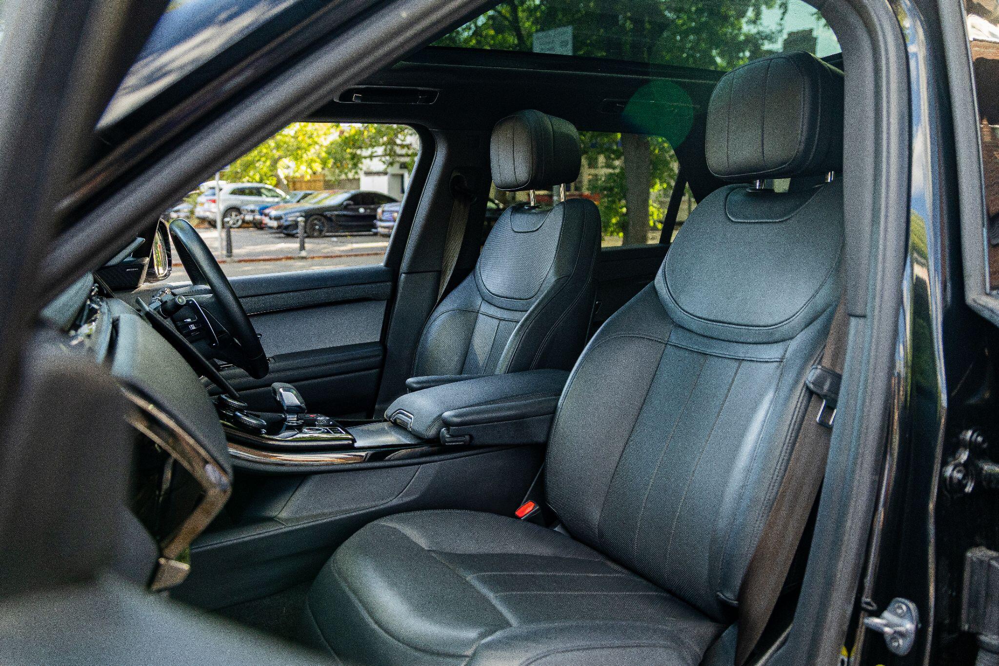 Land Rover Range Rover Sport view 22