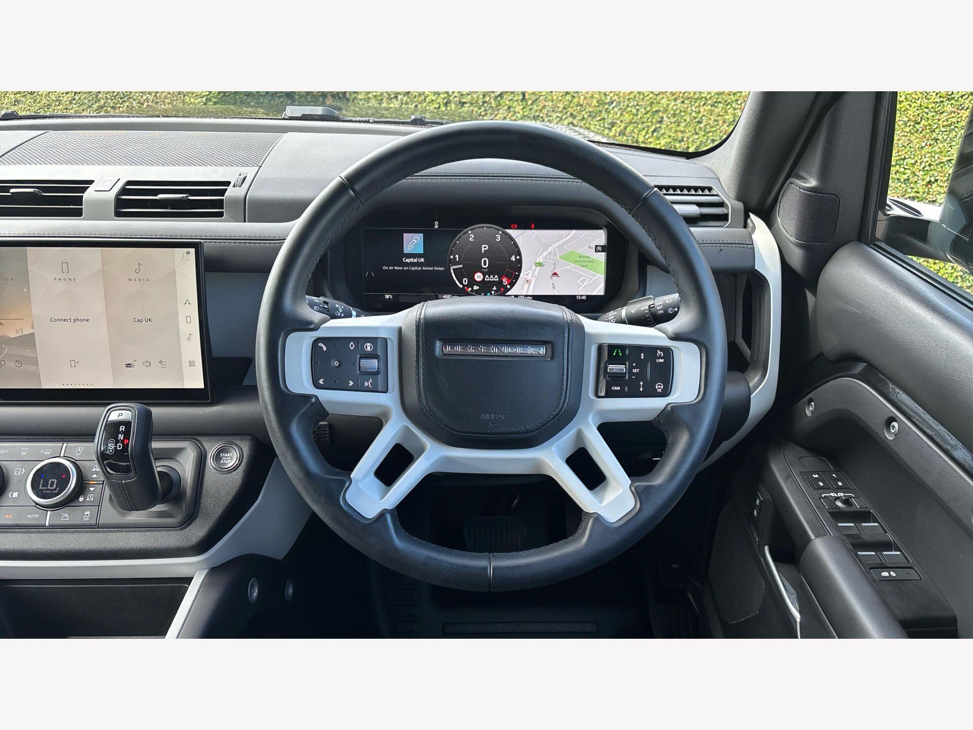 Land Rover Defender view 18