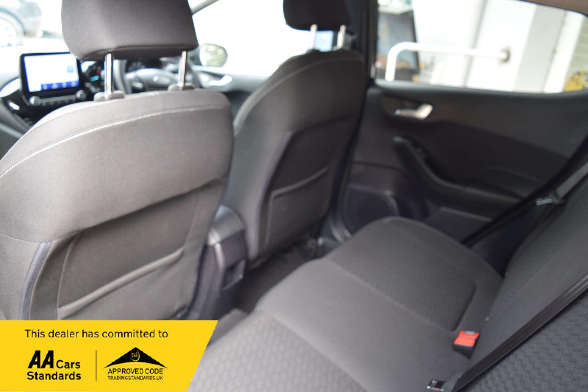 Ford Fiesta view 25