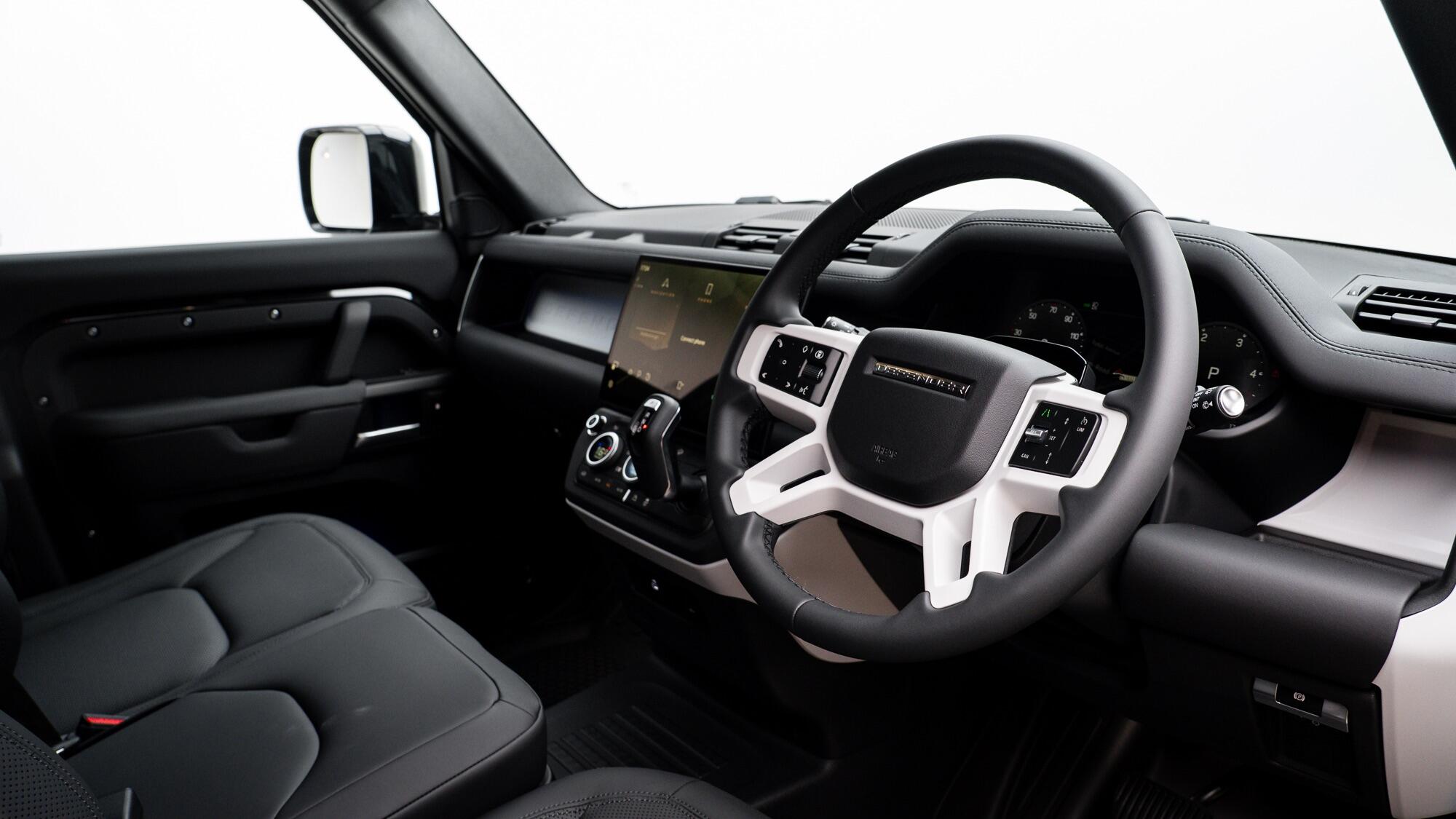 Land Rover Defender view 5