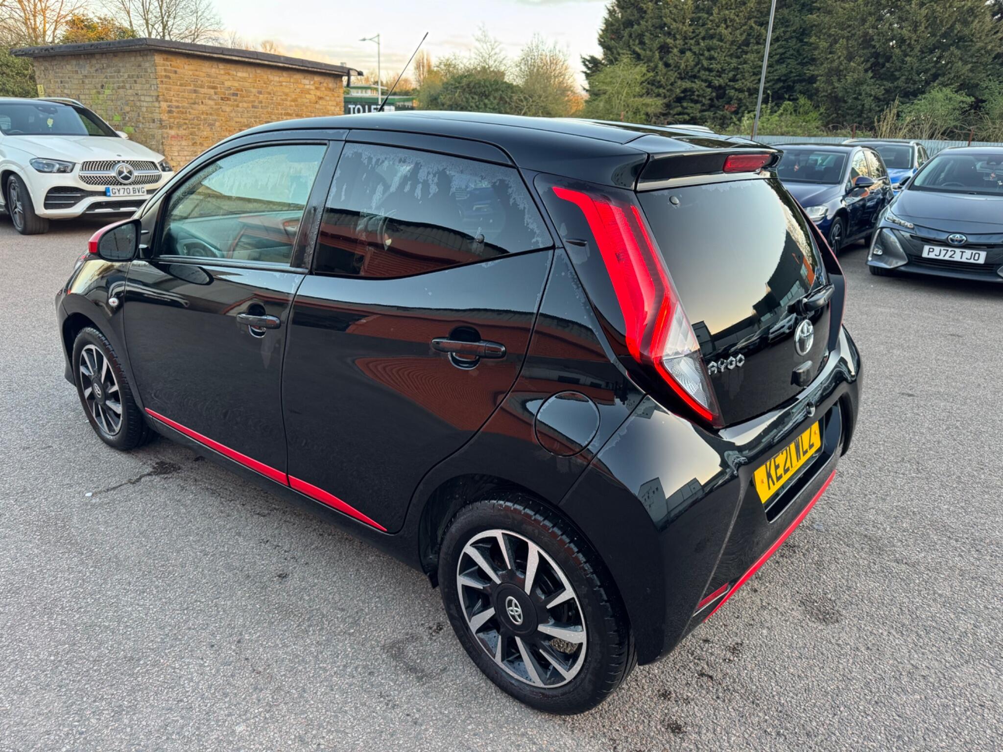 Toyota Aygo view 3