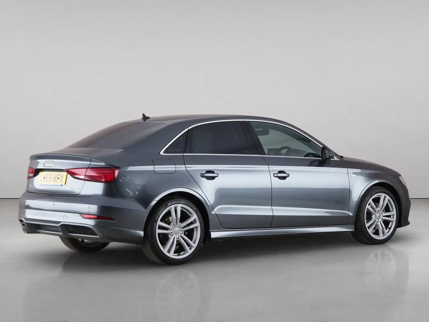 Audi A3 view 6