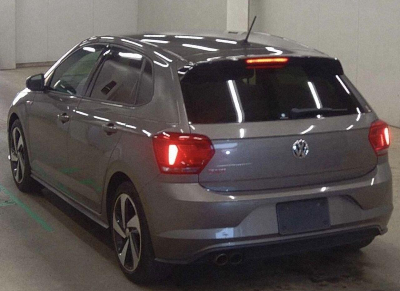 Volkswagen Polo view 2