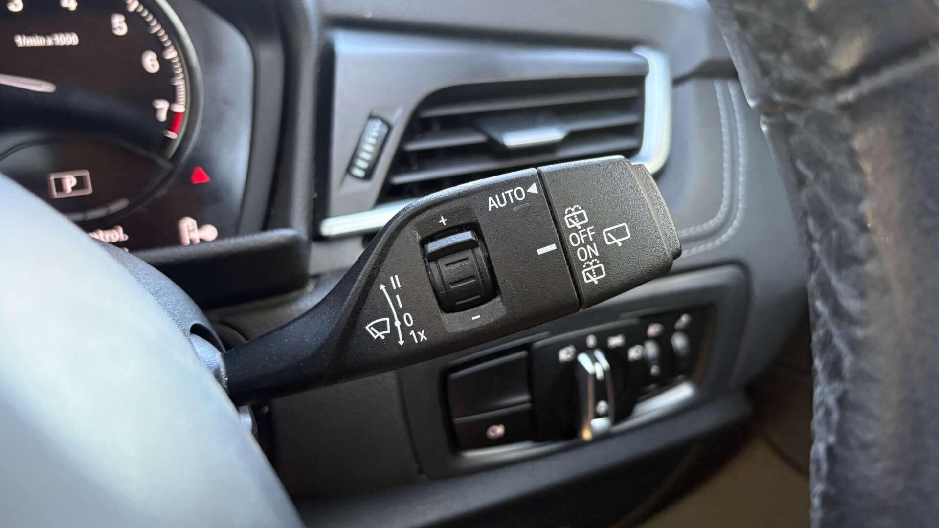 BMW 2 Series view 21