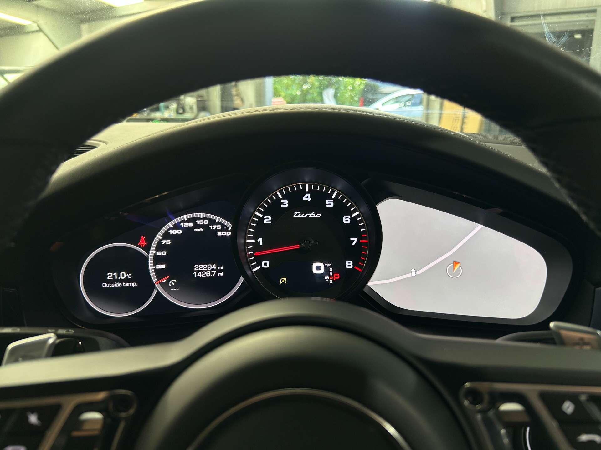 Porsche Cayenne view 44