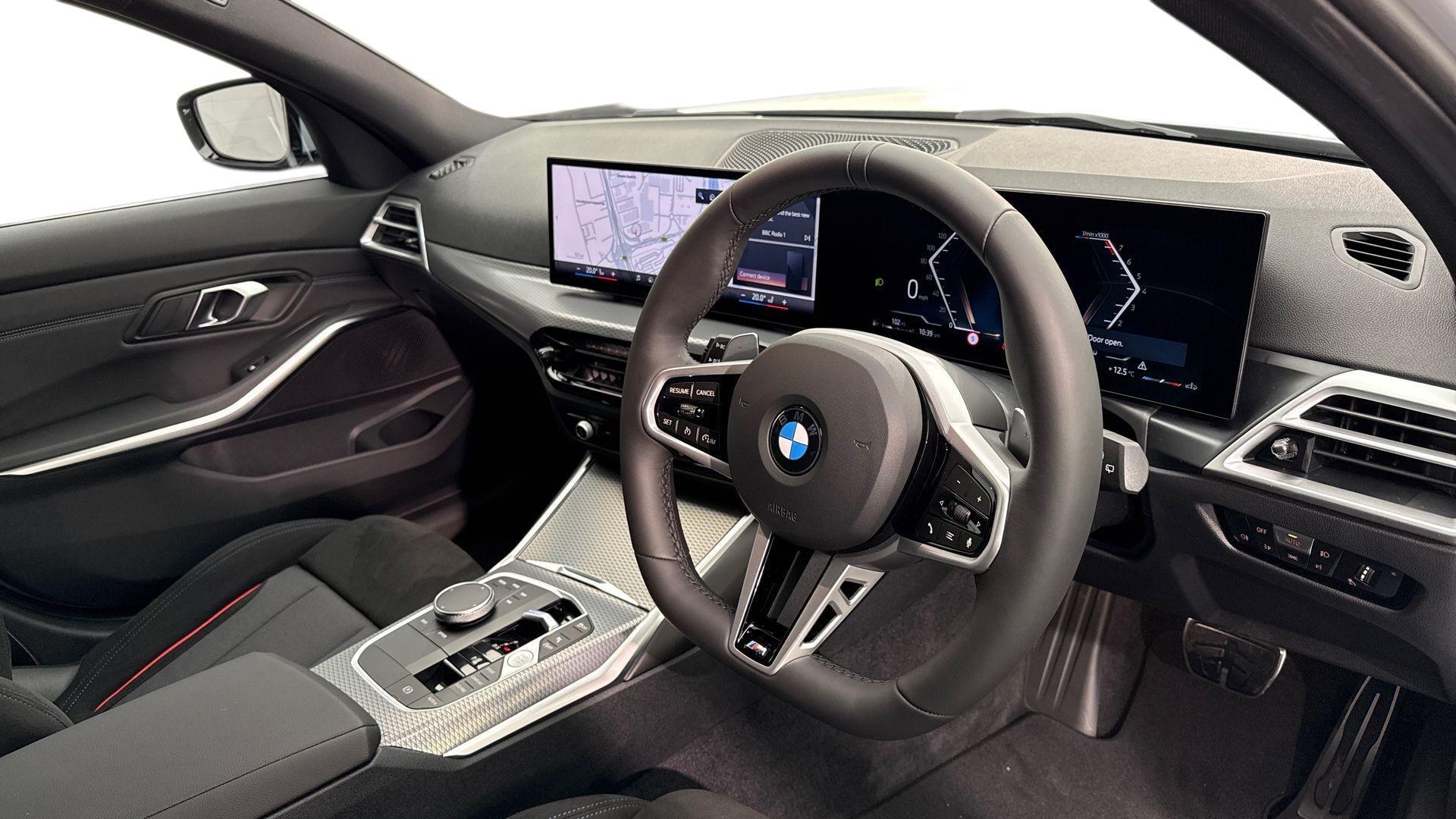 BMW 3 Series view 6