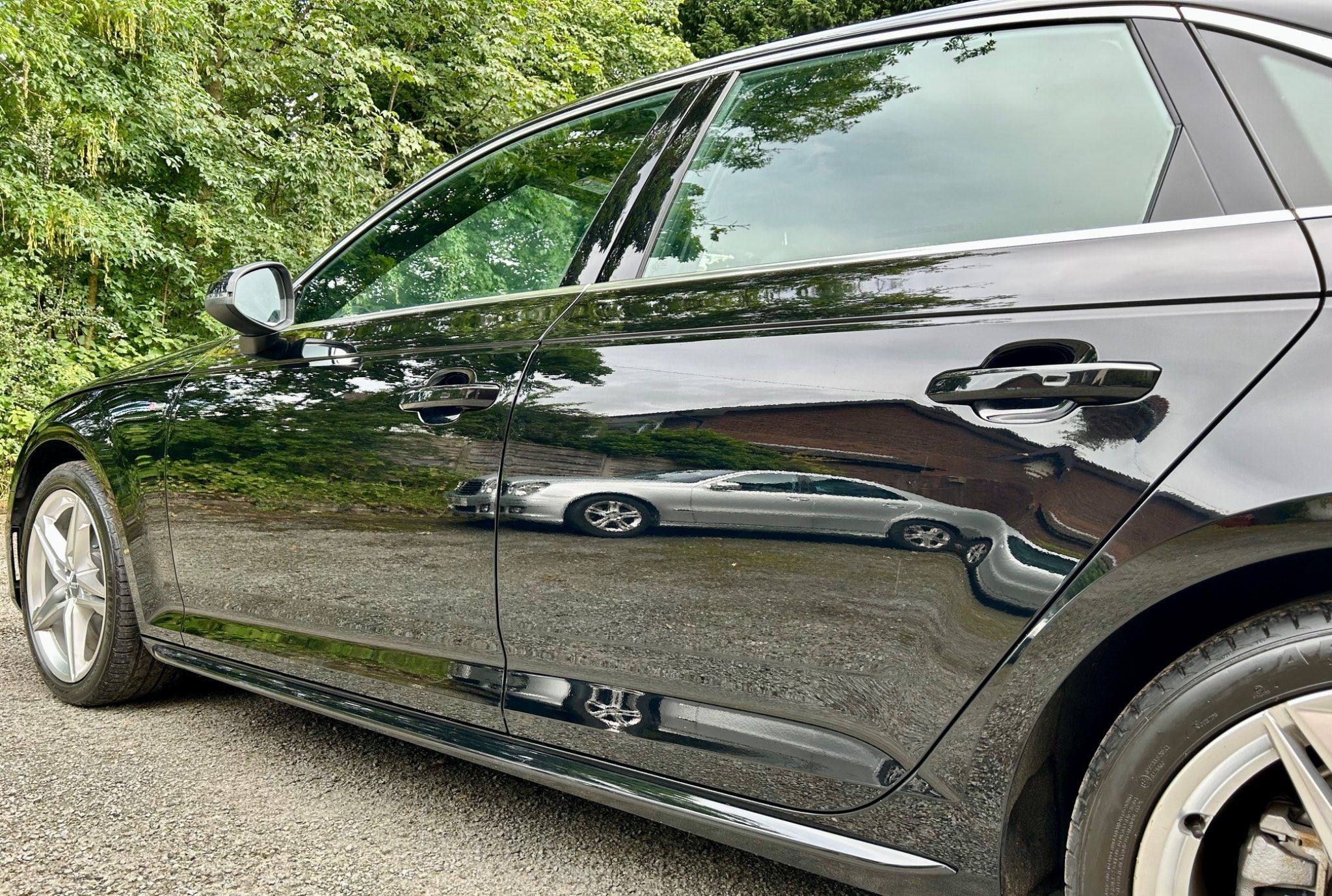 Audi A4 view 19