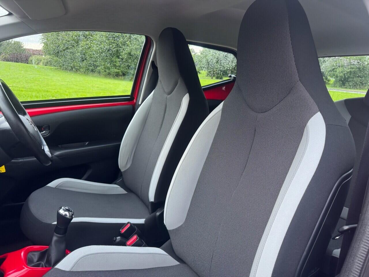 Toyota Aygo view 13