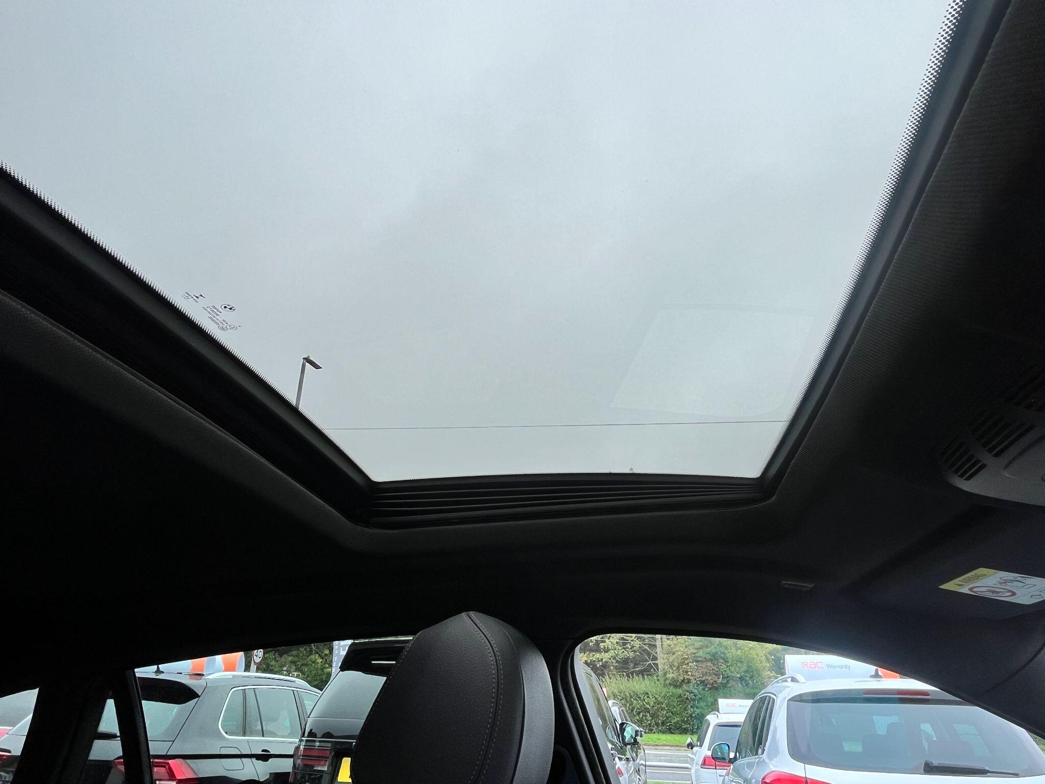BMW X6 view 32