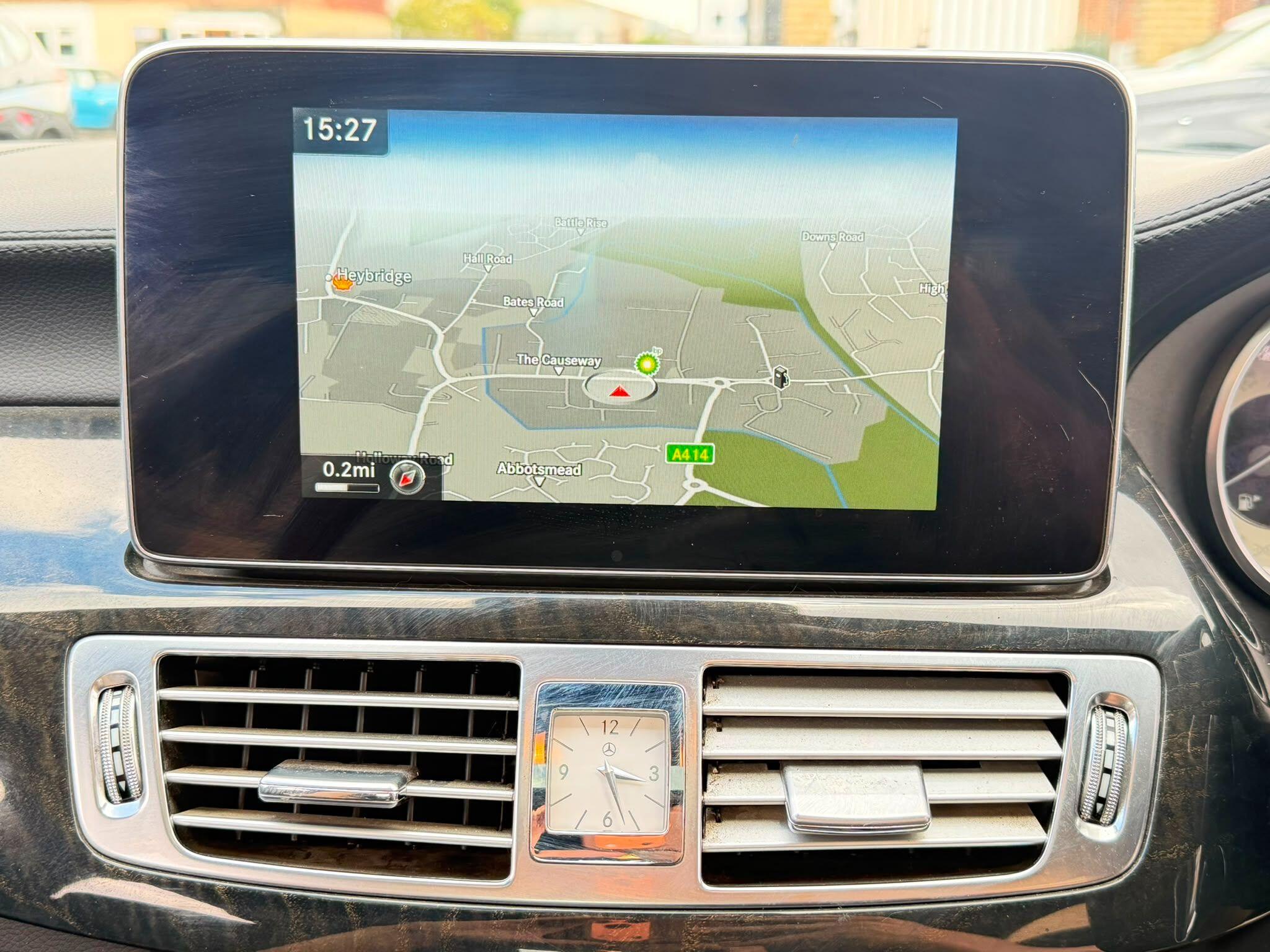 Mercedes-Benz CLS view 27
