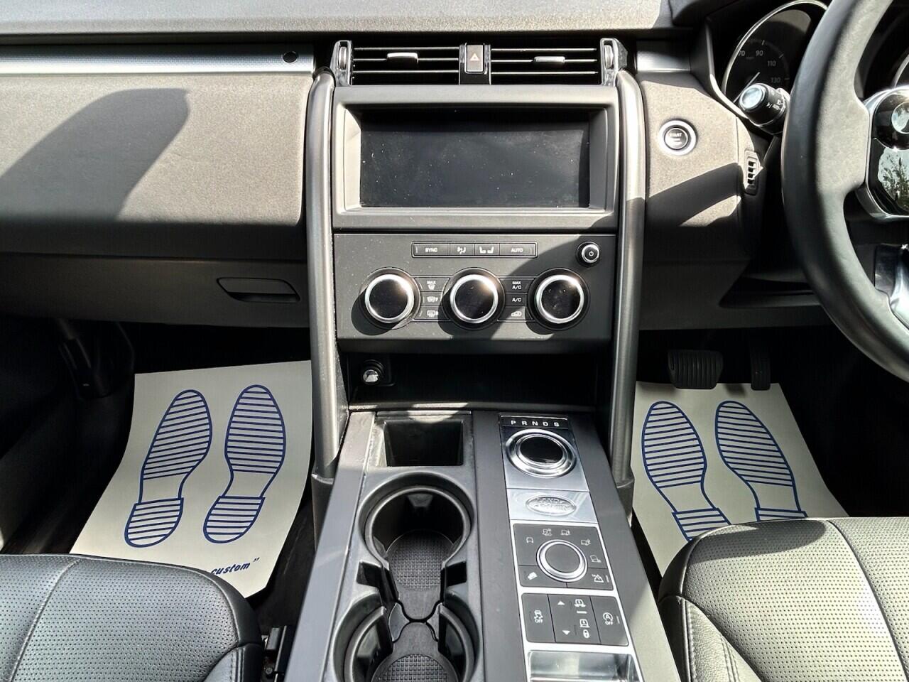 Land Rover Discovery view 34