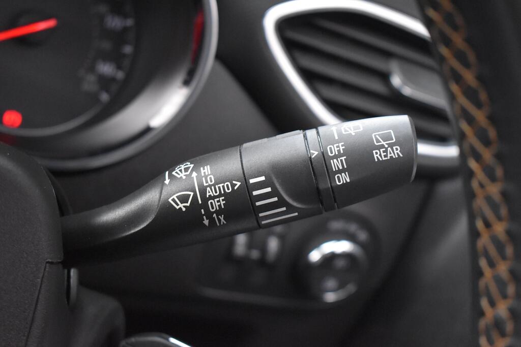 Vauxhall Crossland X view 55