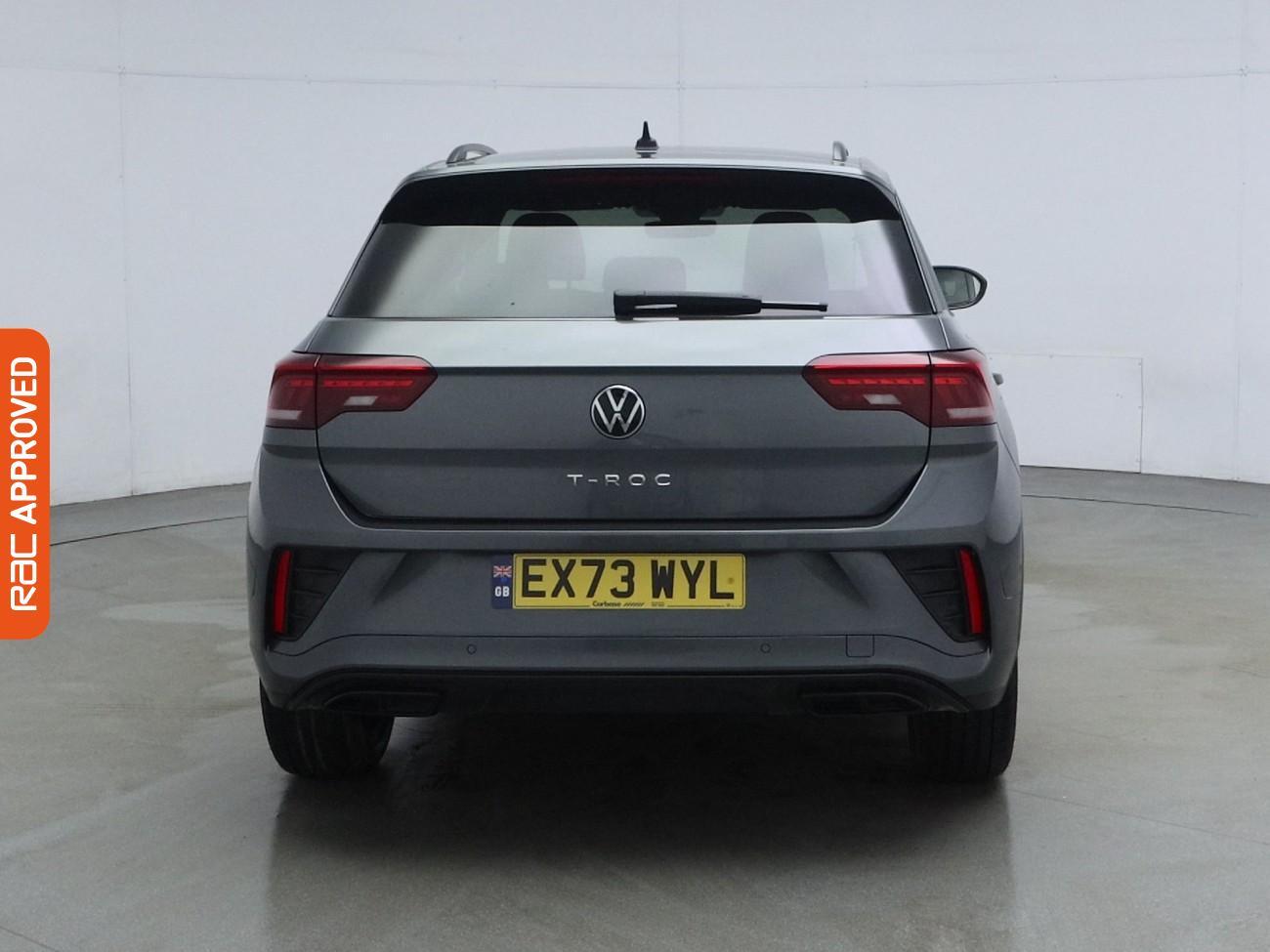 Volkswagen T-Roc view 8