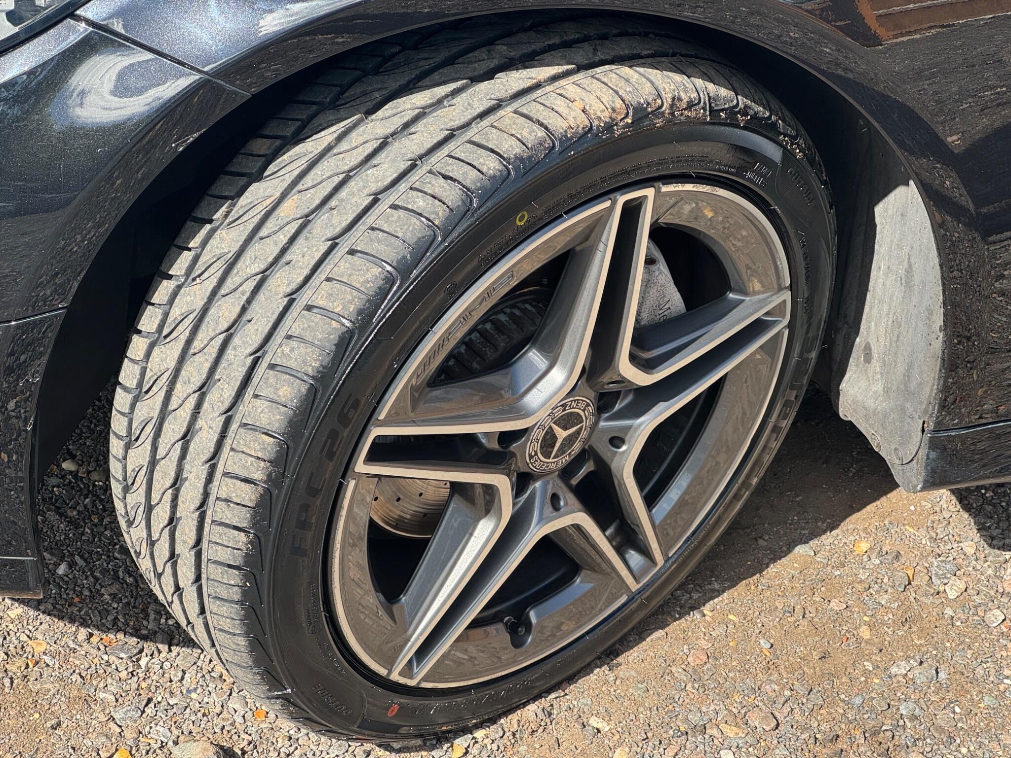 Mercedes-Benz C-Class view 37