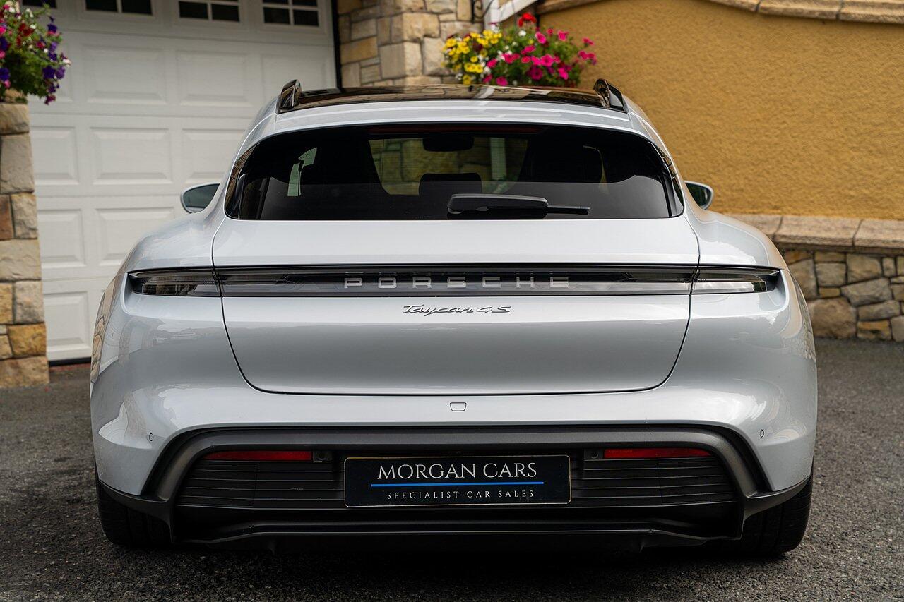 Porsche Taycan view 13