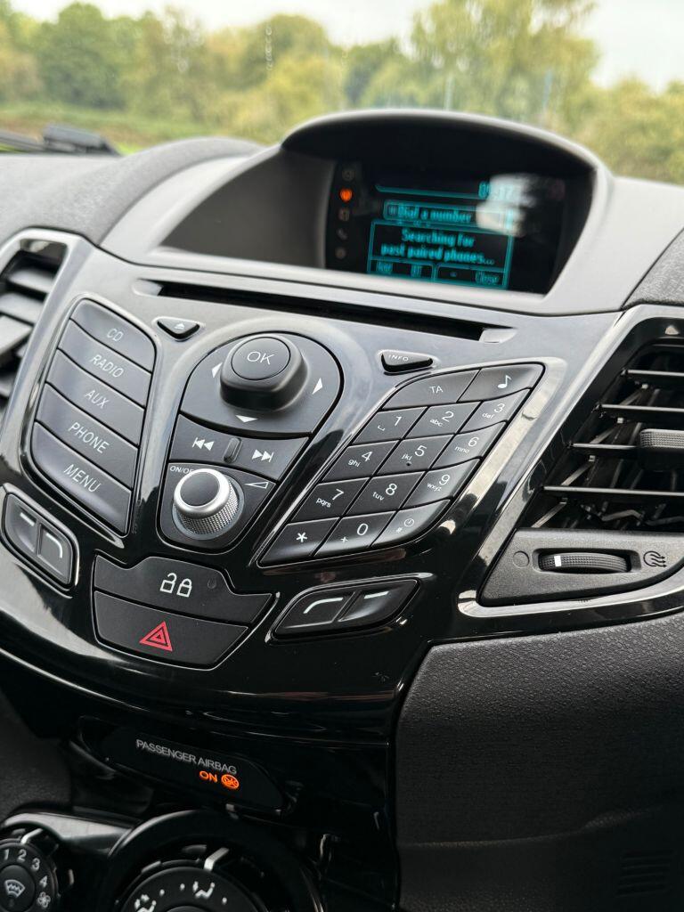 Ford Fiesta view 38