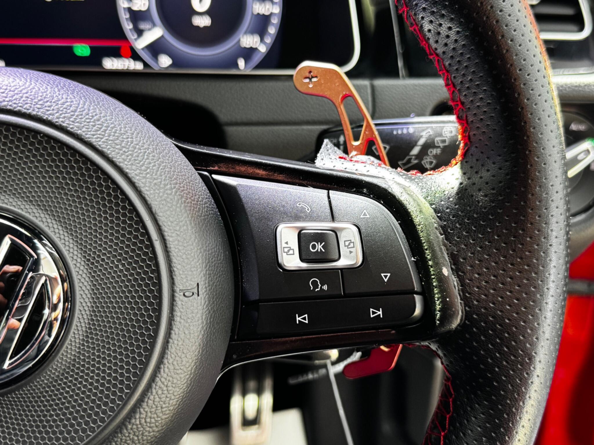 Volkswagen Golf view 29