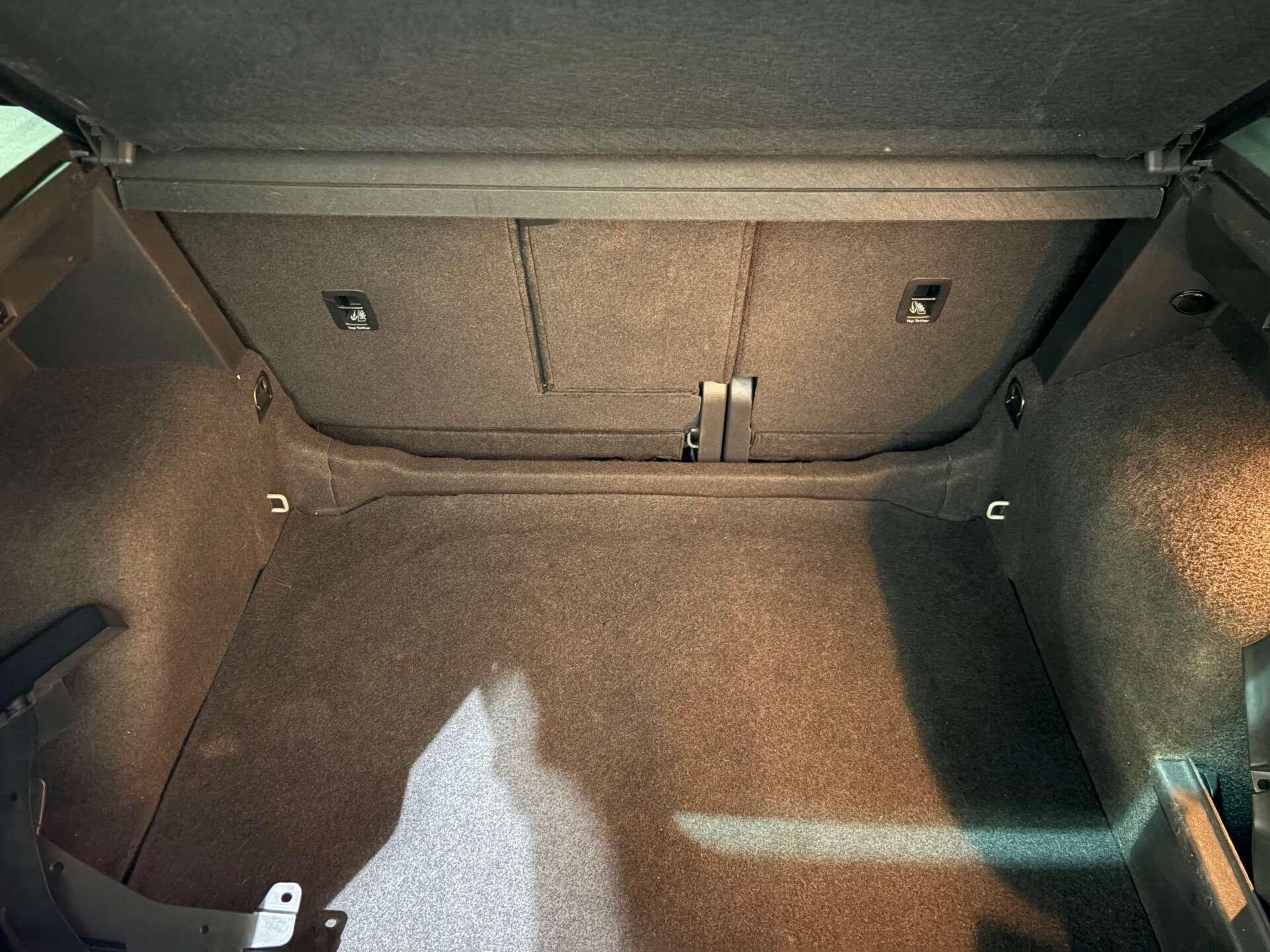 Volkswagen Tiguan view 14