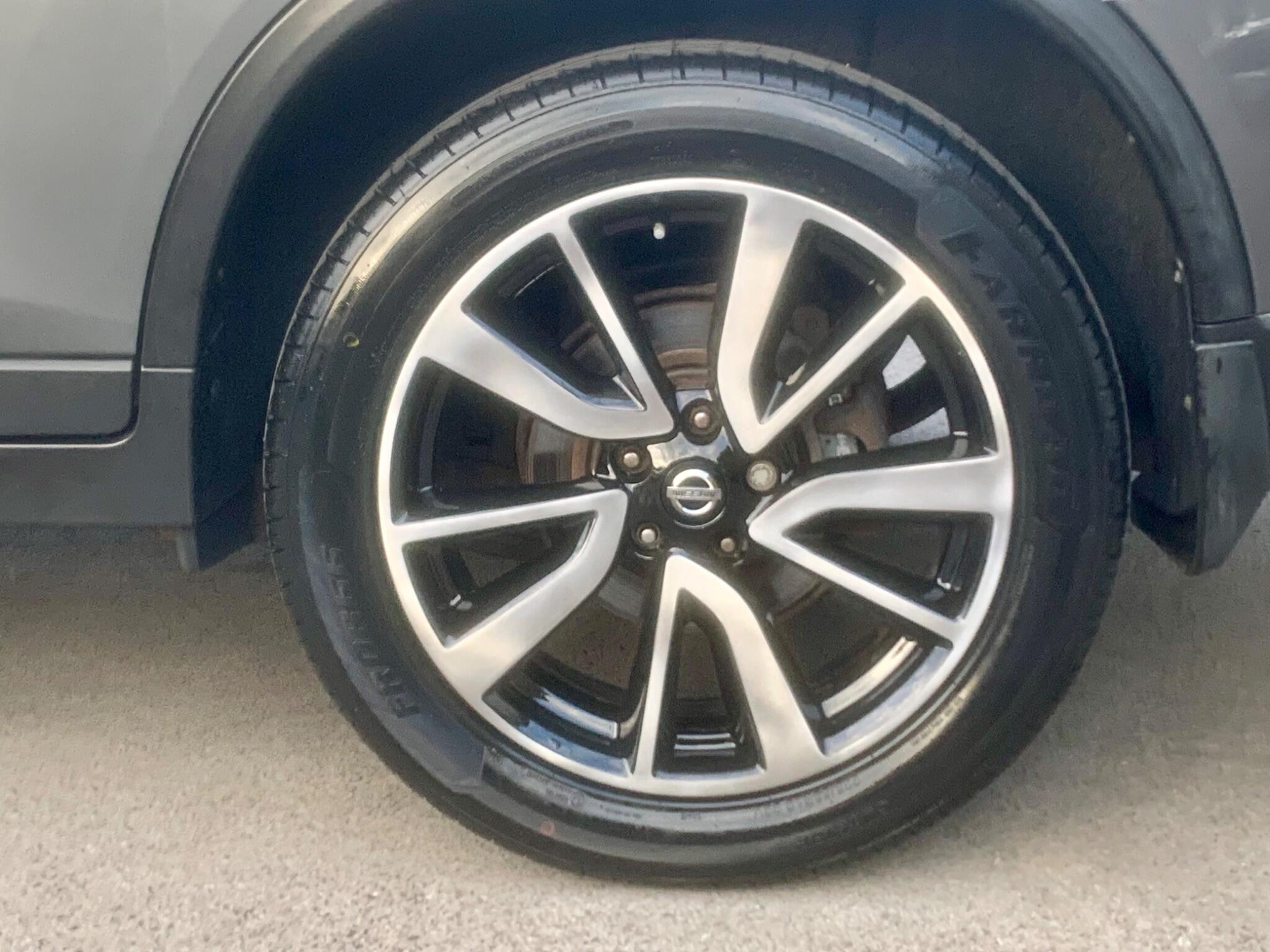 Nissan X-Trail view 8