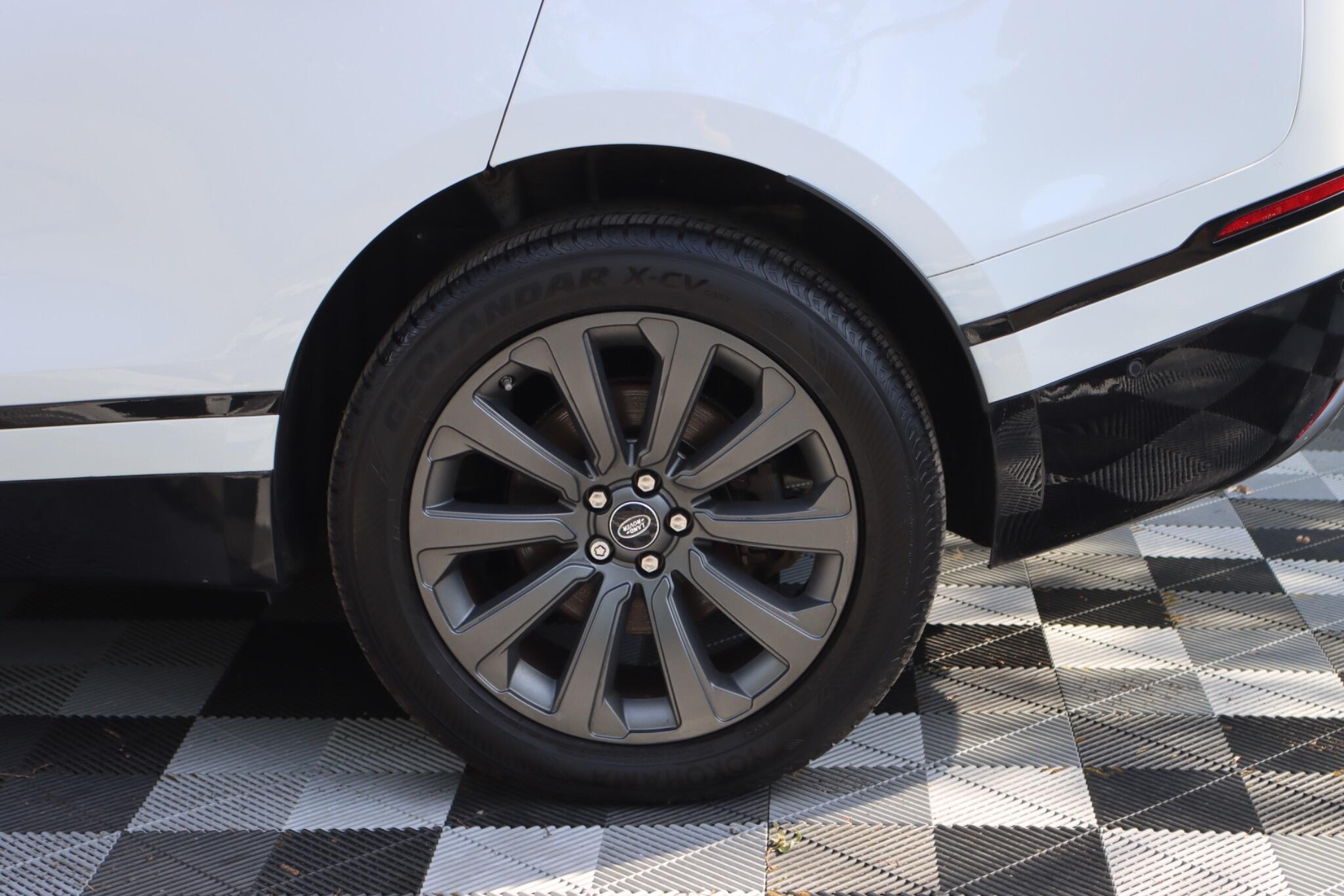 Land Rover Range Rover Velar view 23