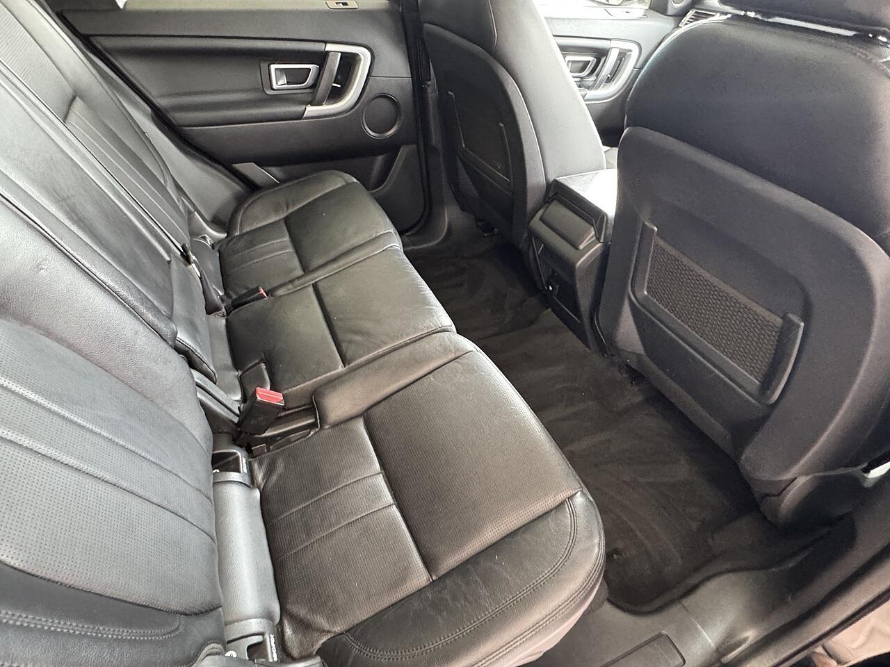 Land Rover Discovery Sport view 15