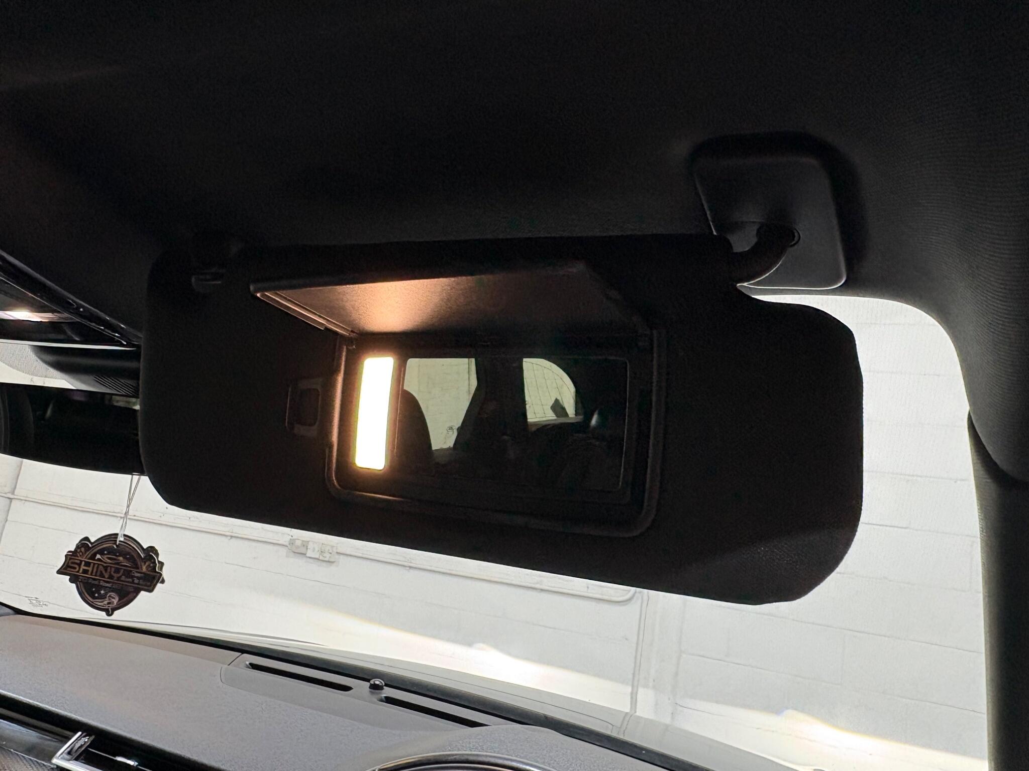 Land Rover Range Rover Velar view 15