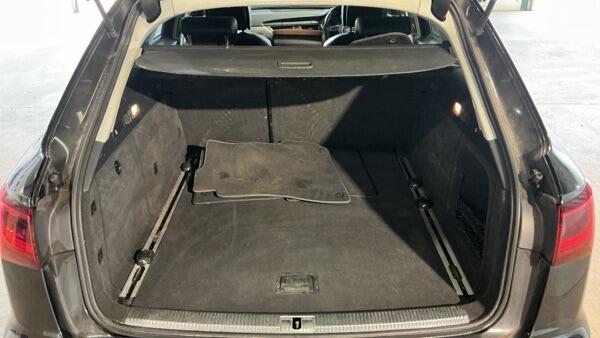 Audi A6 view 9