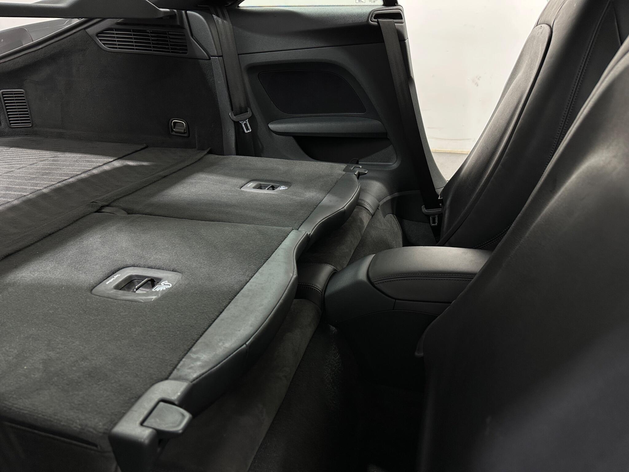 Audi TT view 41