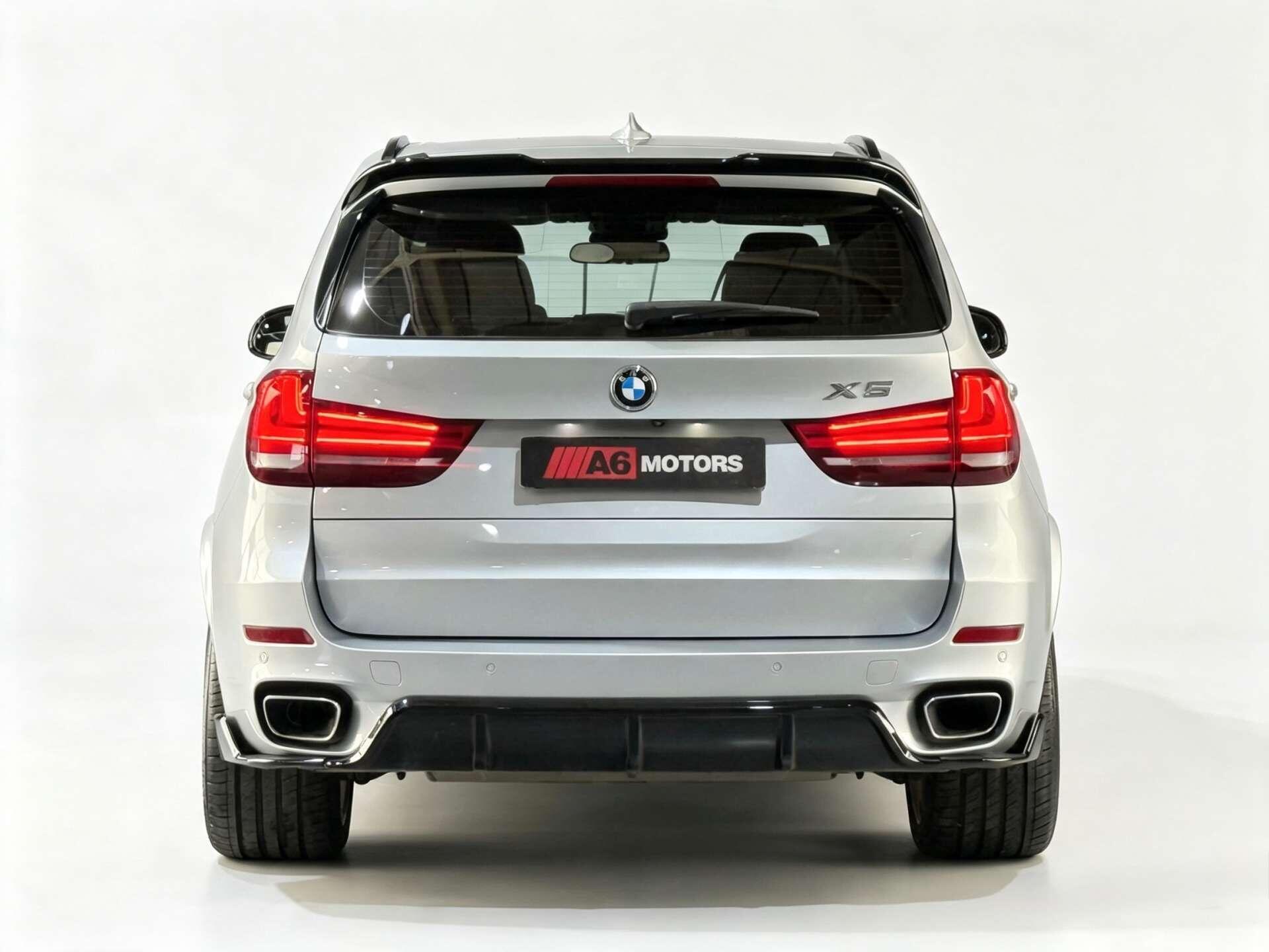 BMW X5 view 10