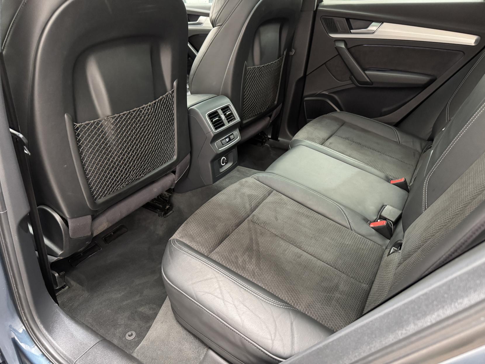Audi Q5 view 61