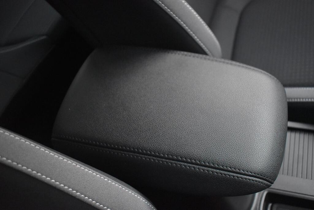 Ford Focus view 72