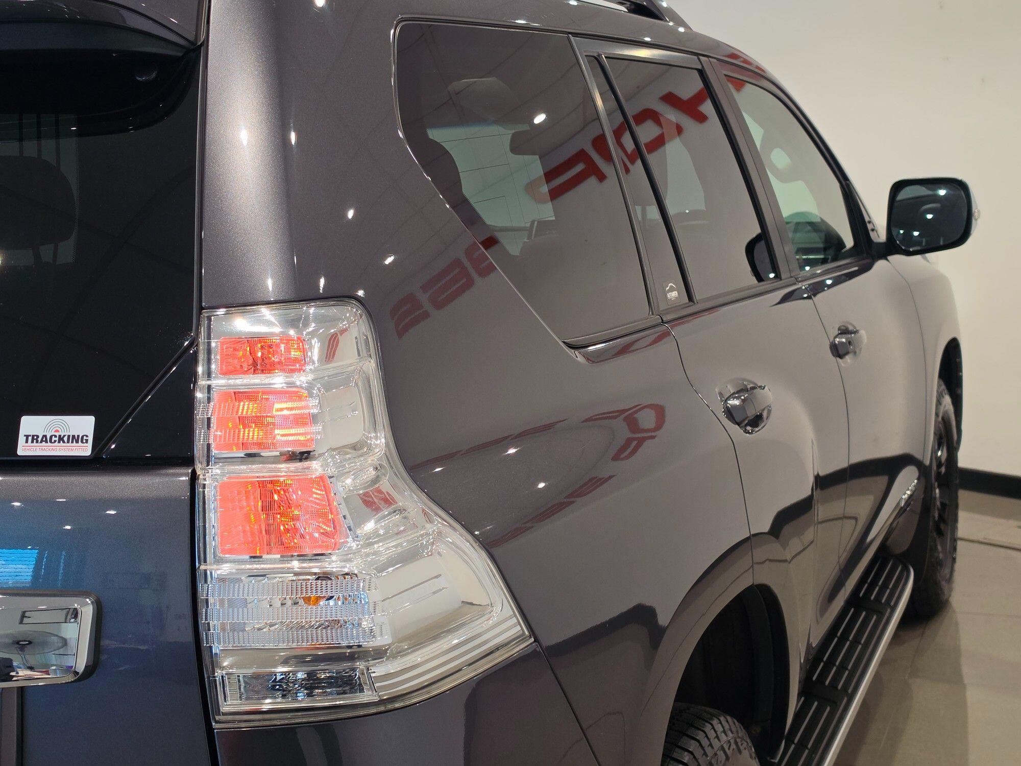 Toyota Land Cruiser view 15