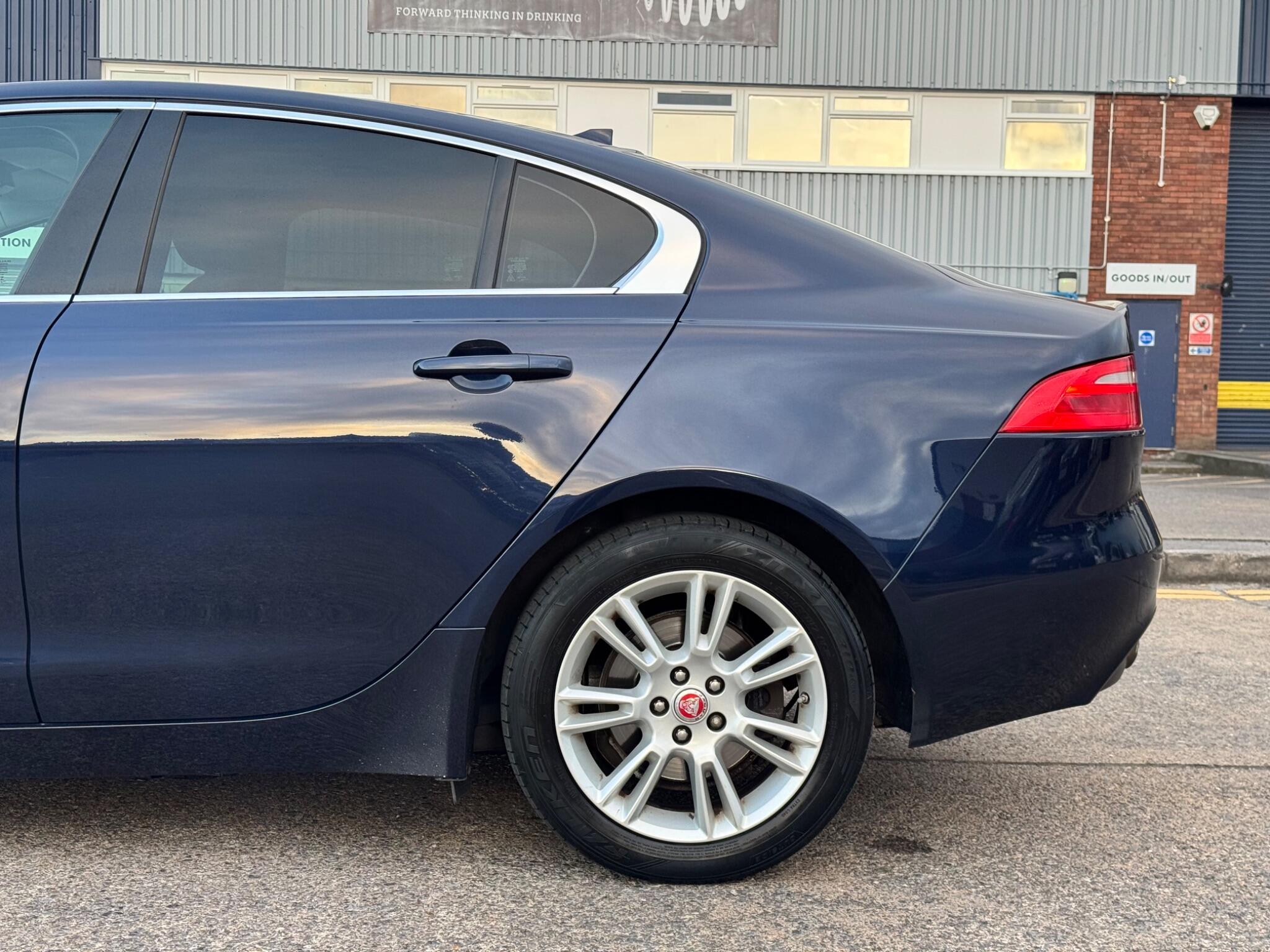 Jaguar Xe view 34