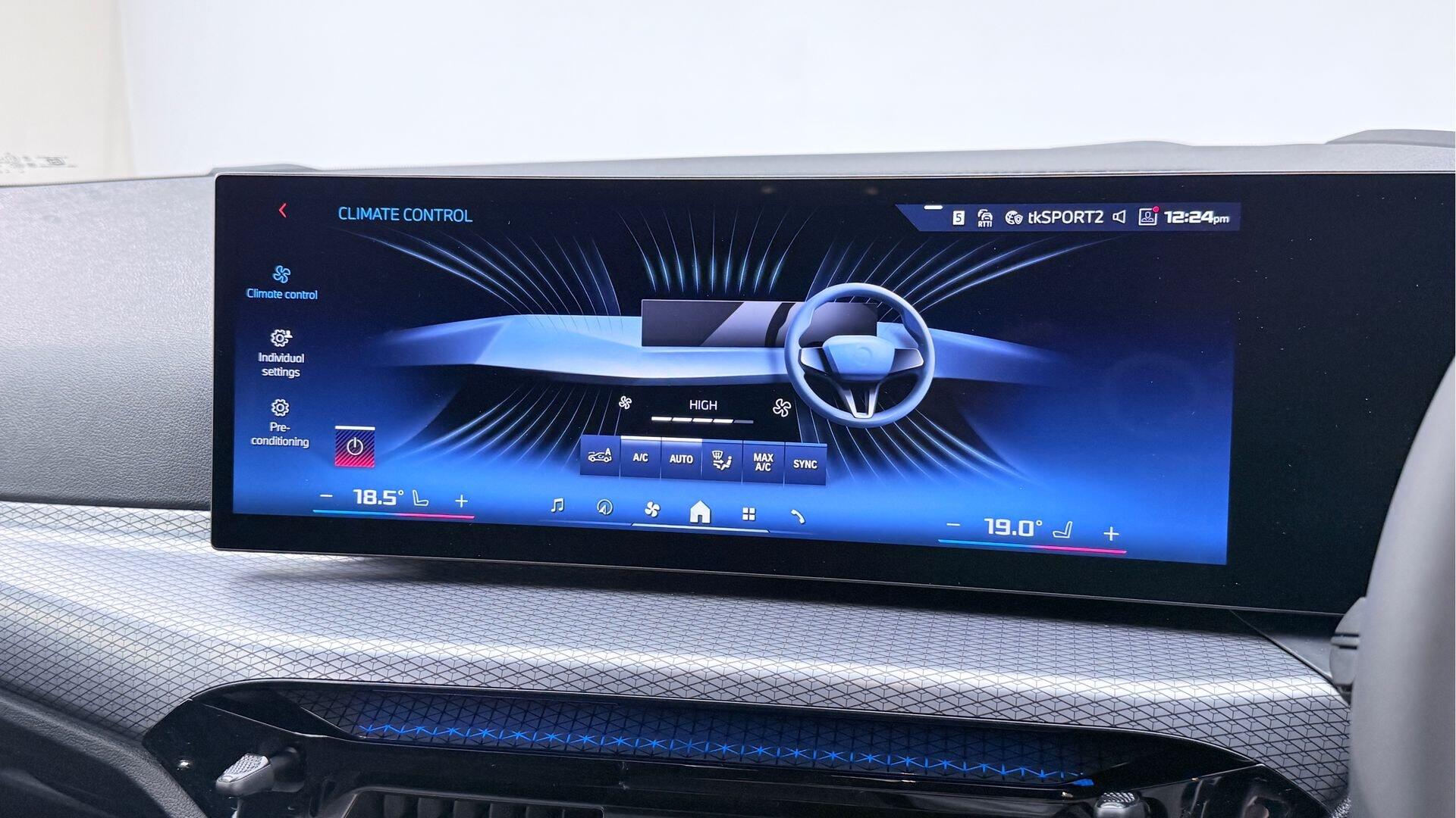 BMW I4 view 25