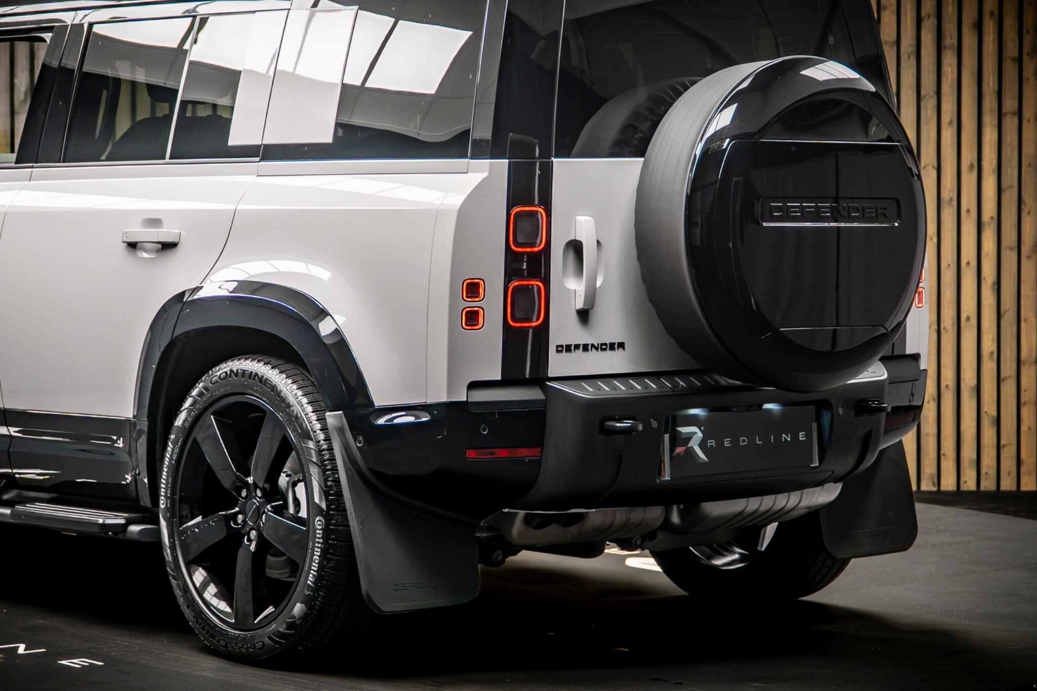 Land Rover Defender view 20