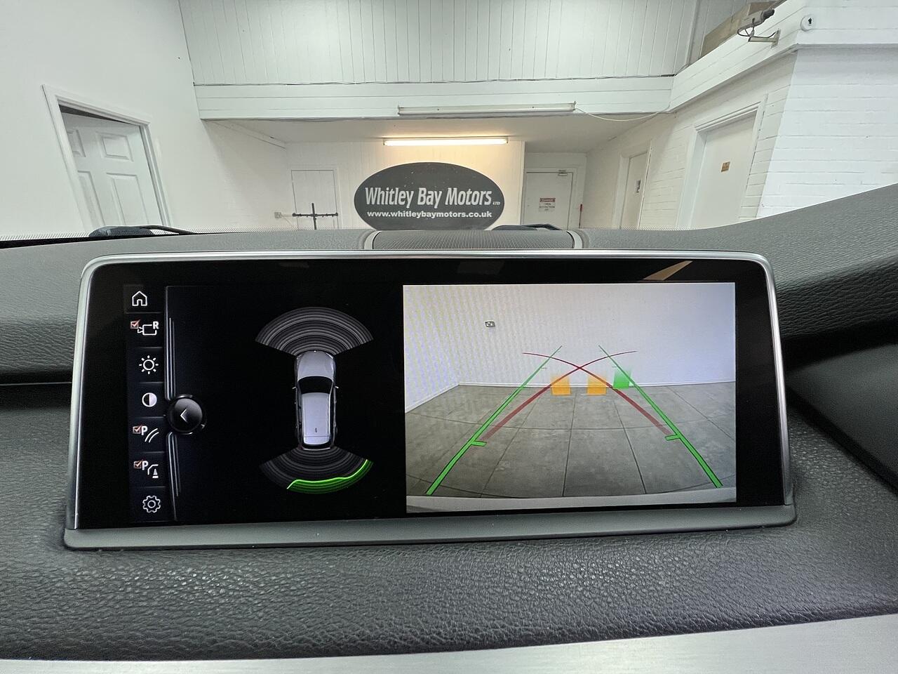 BMW X5 view 10