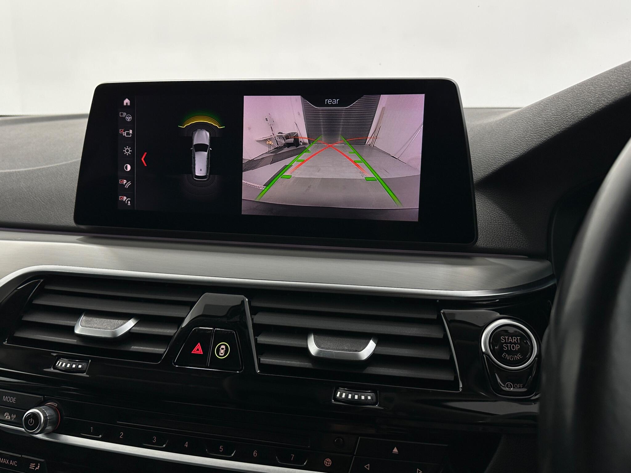 BMW 5 Series view 25