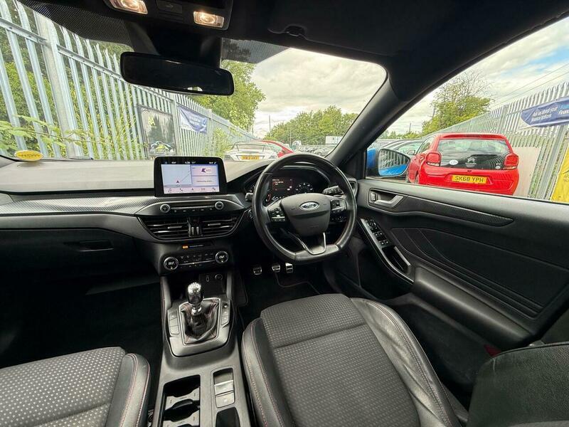 2018 Ford Focus image 22