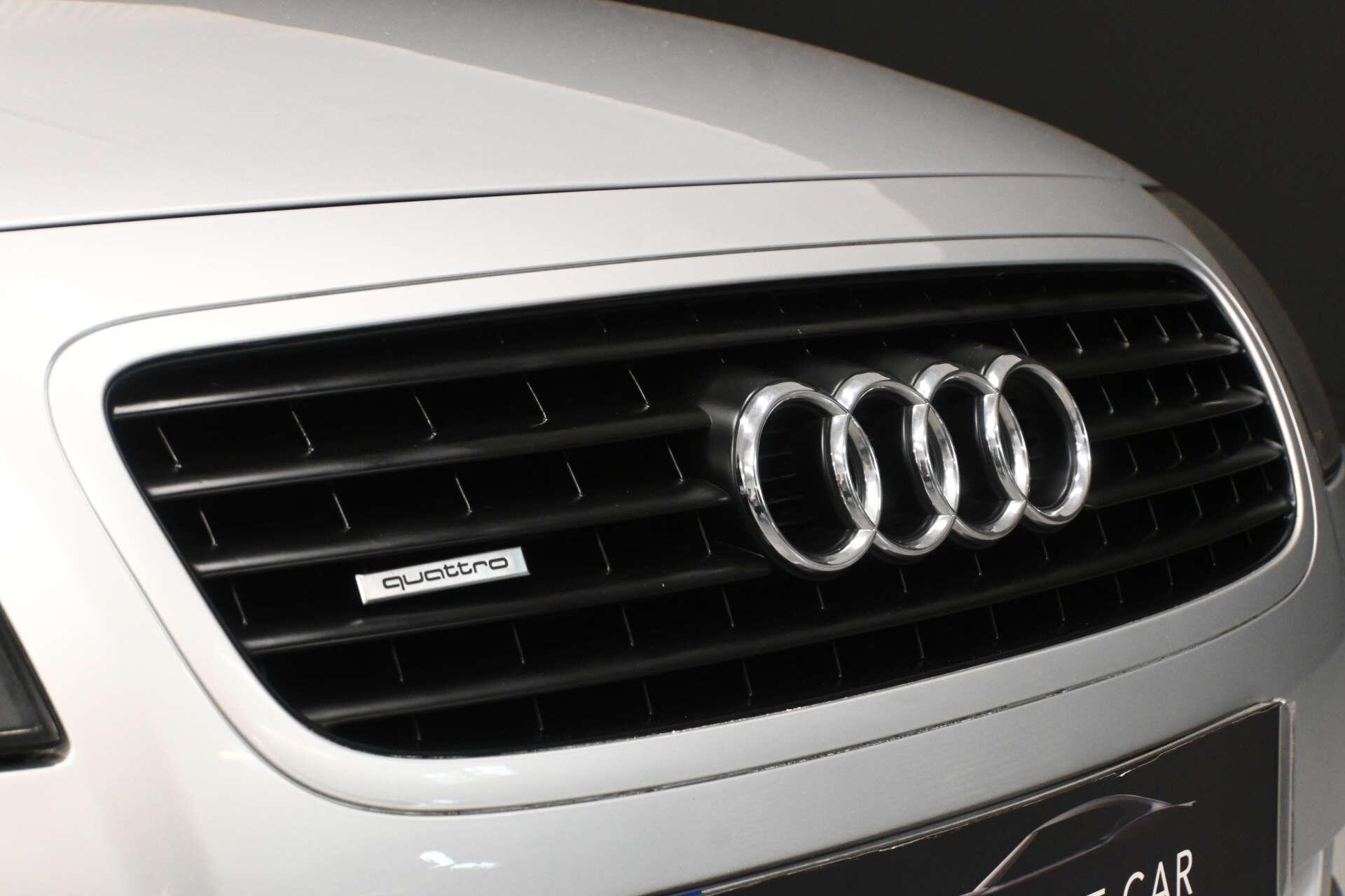 Audi TT view 44