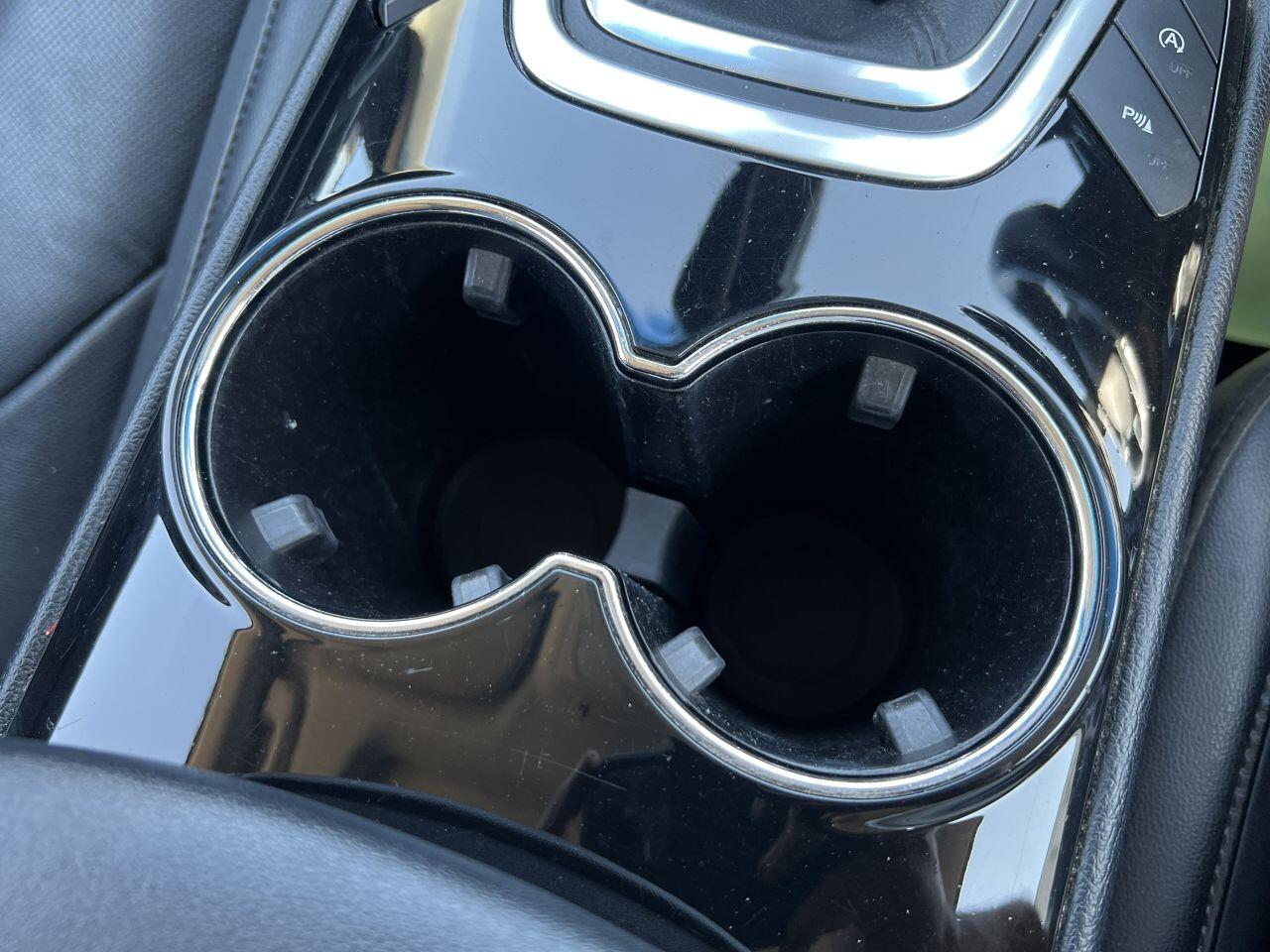 Ford Edge view 37