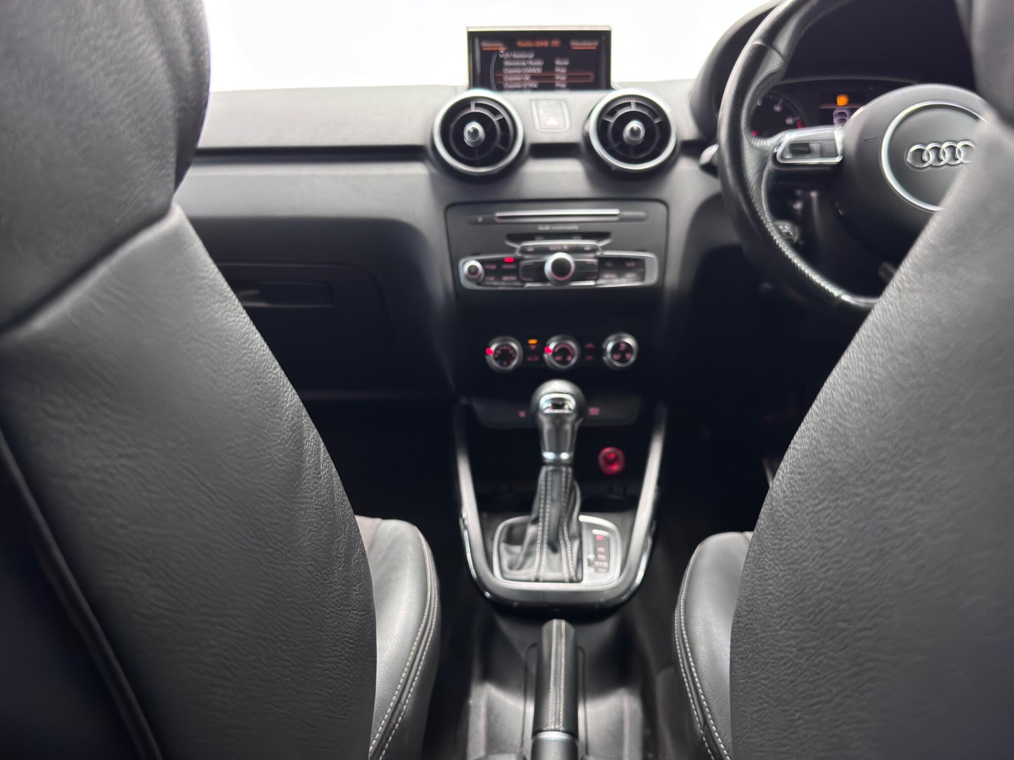 Audi A1 view 25